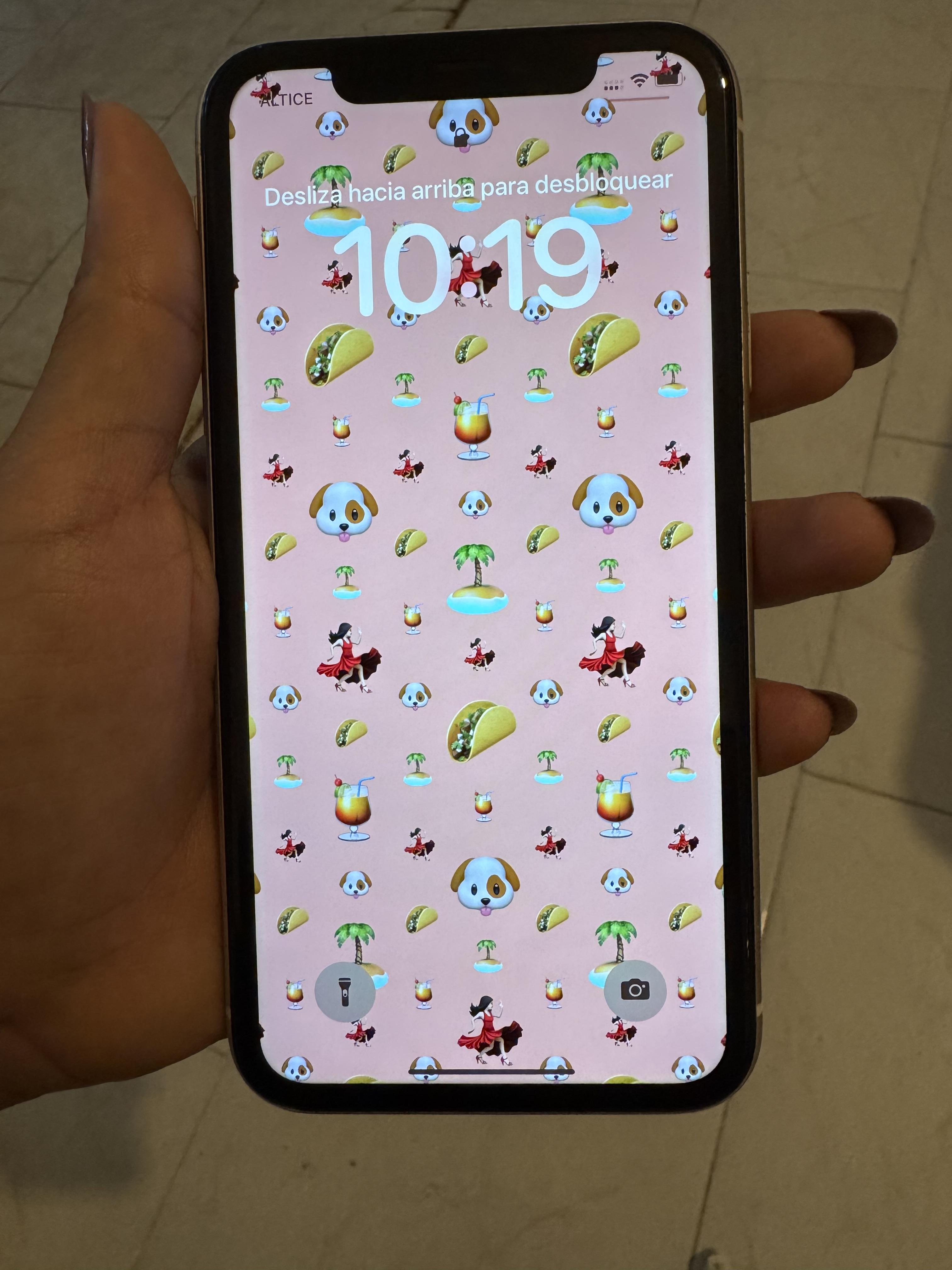 IPhone 11 Blanco Foto 7298724-4.jpg