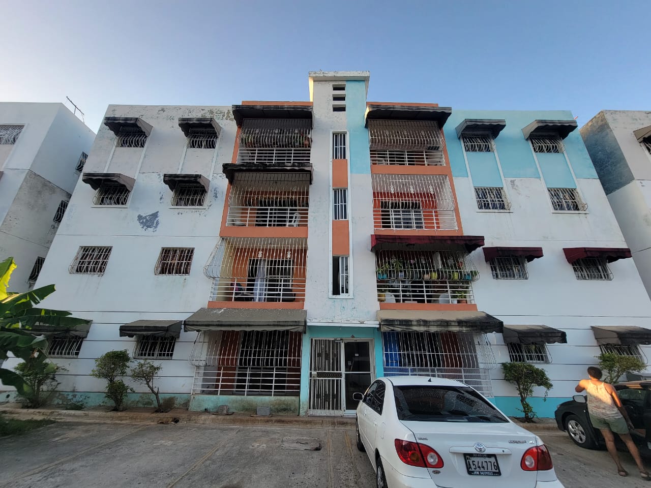 RENTO APARTAMENTO 3ER. NIVEL AUT SAN ISIDRO STO. DGO. ESTE. Foto 7299073-7.jpg