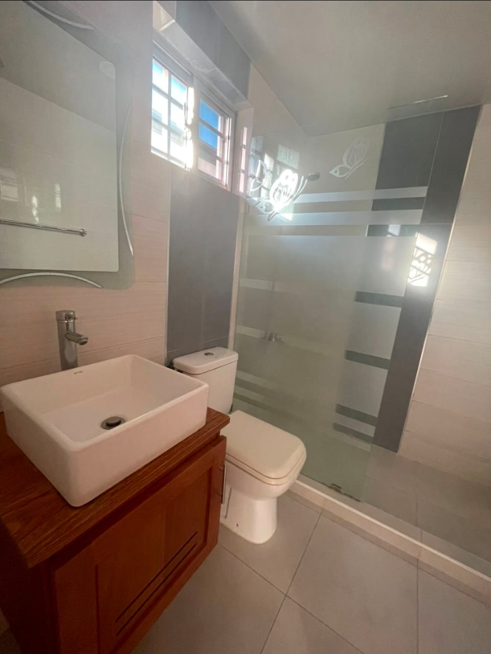 ???? APARTAMENTO EN RENTA – LOS LLANOS DE GURABO SANTIAGO Foto 7299221-10.jpg