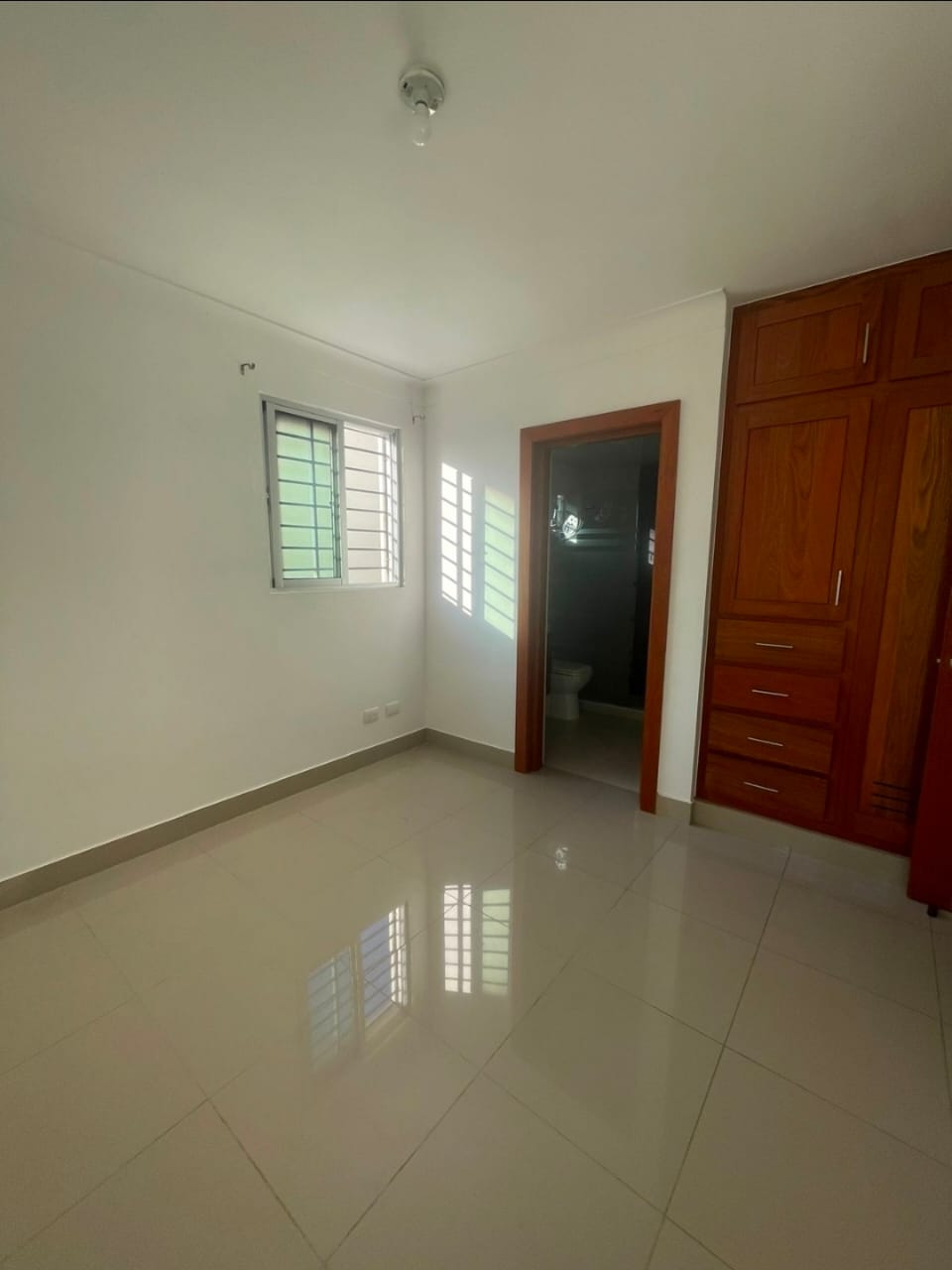 ???? APARTAMENTO EN RENTA – LOS LLANOS DE GURABO SANTIAGO Foto 7299221-11.jpg