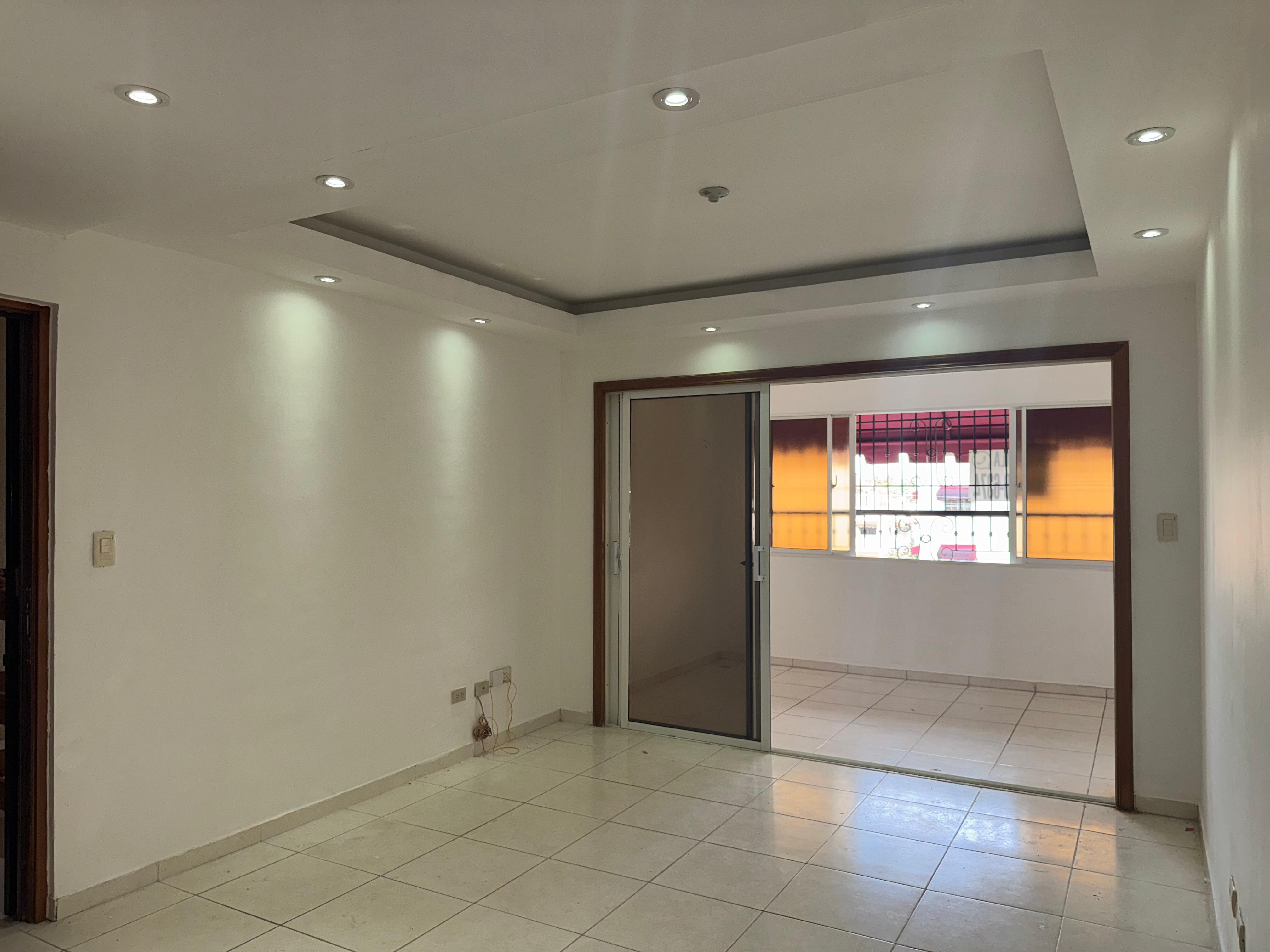 ALQUILER DE HERMOSO APARTAMENTO EN RESIDENCIAL  CIUDAD REAL II   Foto 7299471-2.jpg