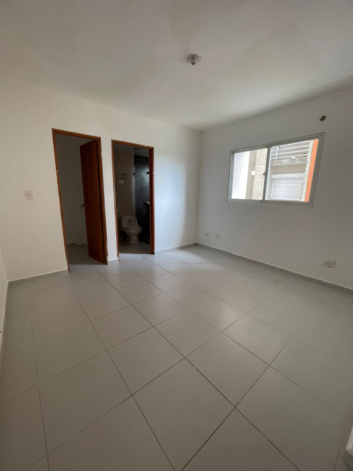 Apartamento en Venta en la Av. Charles de Gaulle. Foto 7300898-2.jpg