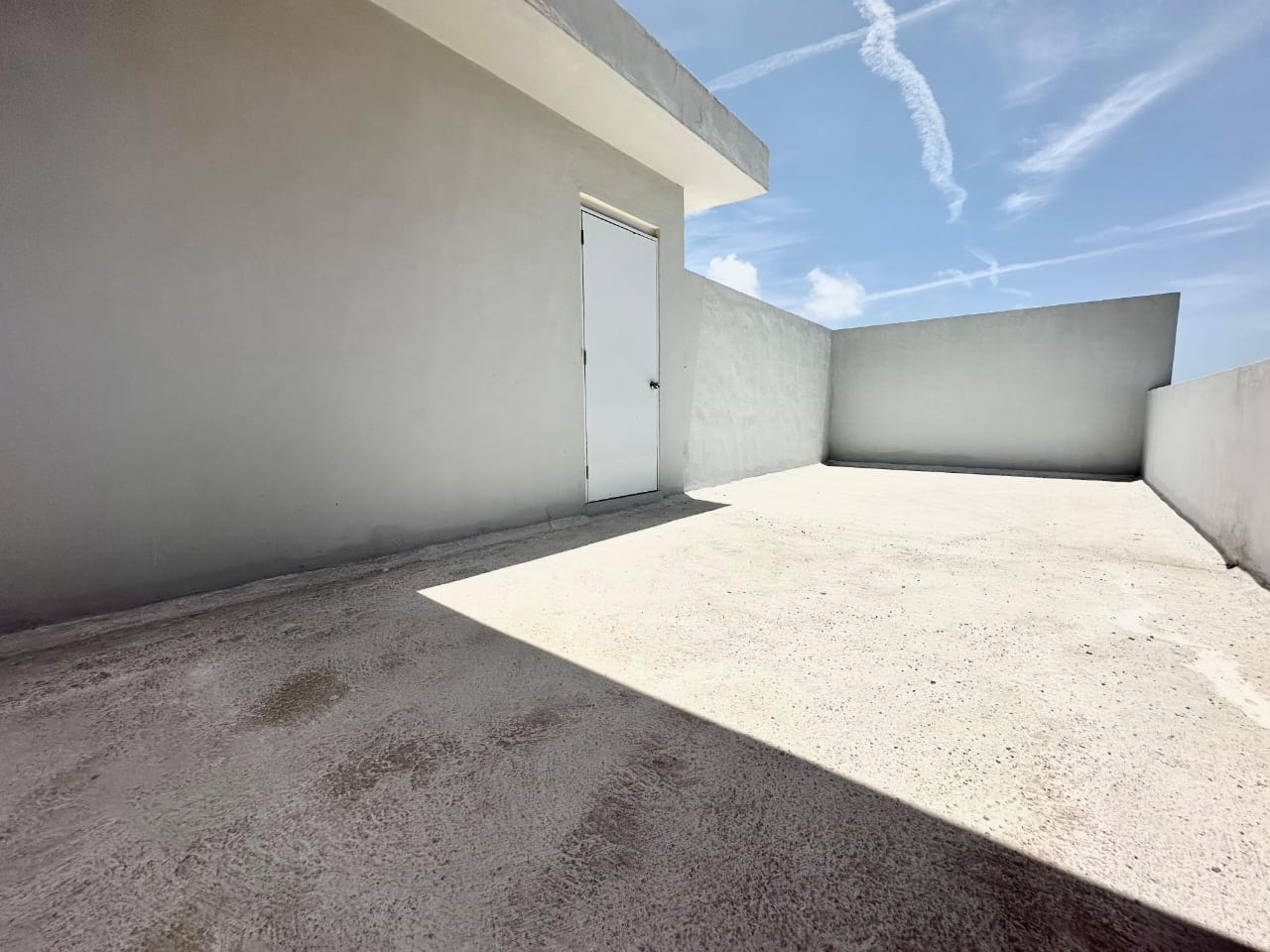 Apartamento de 120 m con Terraza Privada de 24 m – Próximo al Mirador  Foto 7302313-2.jpg