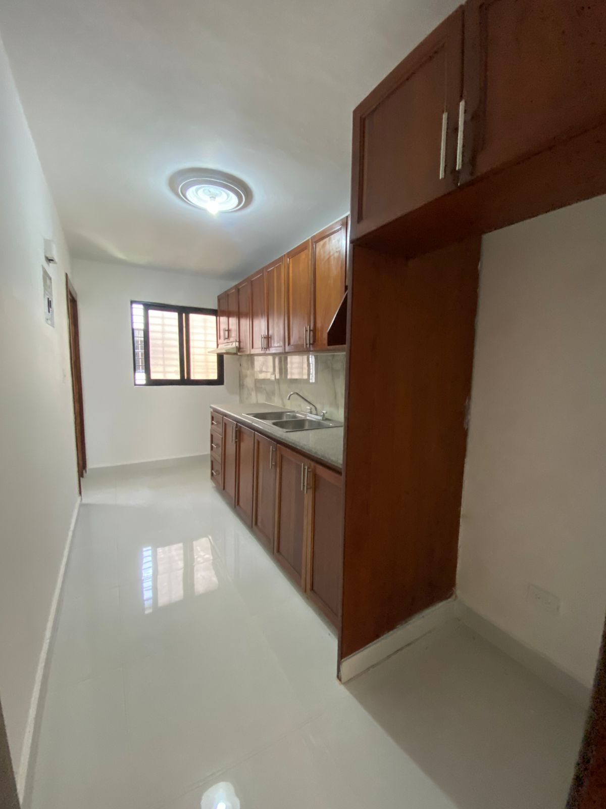 ALQUILO APTO REMODELADO EN BELLA VISTA SUR Foto 7302409-8.jpg