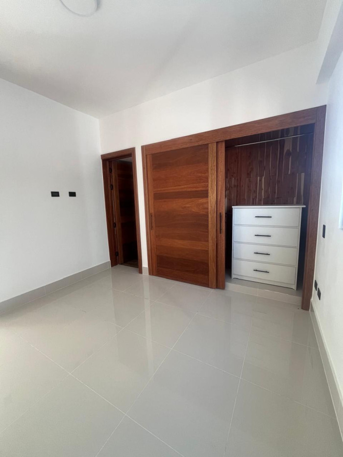 Apartamento en Venta y Renta en Serralles Santo Domingo Foto 7302560-7.jpg