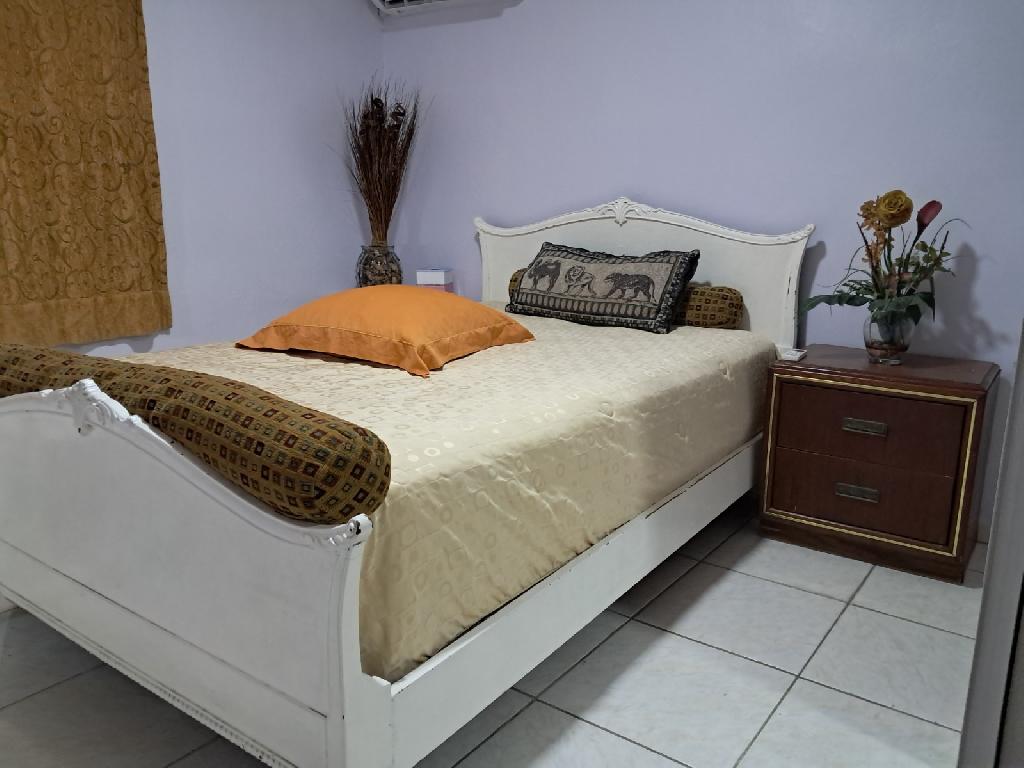 Alquilo habitación amueblada Av Abraham Lincol  Foto 7302590-1.jpg