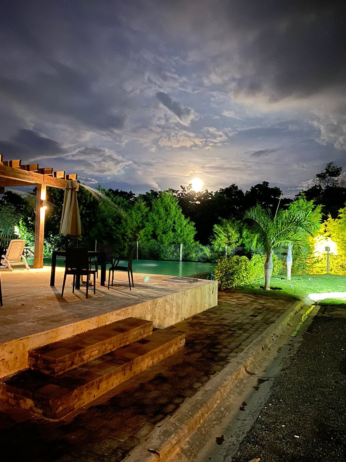 VENDO HERMOSA VILLA AMUEBLADA EN JARABACOA Foto 7302689-8.jpg