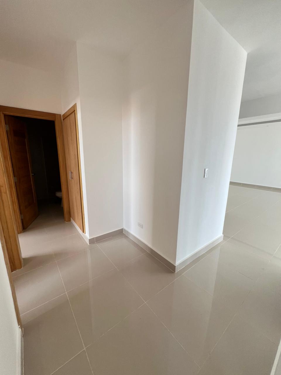 Apartamento en Venta en San Isidro frente a Coral Mall Foto 7302729-13.jpg