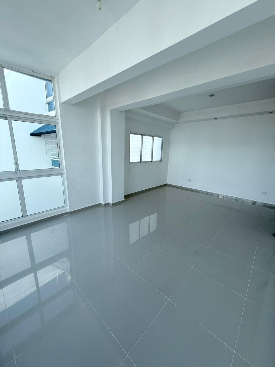 APARTAMENTO EN ALQUILER EN LOS RESTAURADORES    Foto 7303019-2.jpg