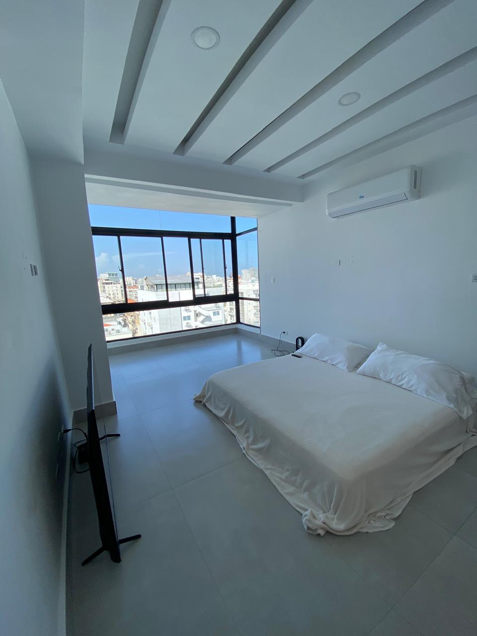 De Oportunidad! Venta de Penthouse en Evaristo Morales Santo Domingo Foto 7303020-2.jpg