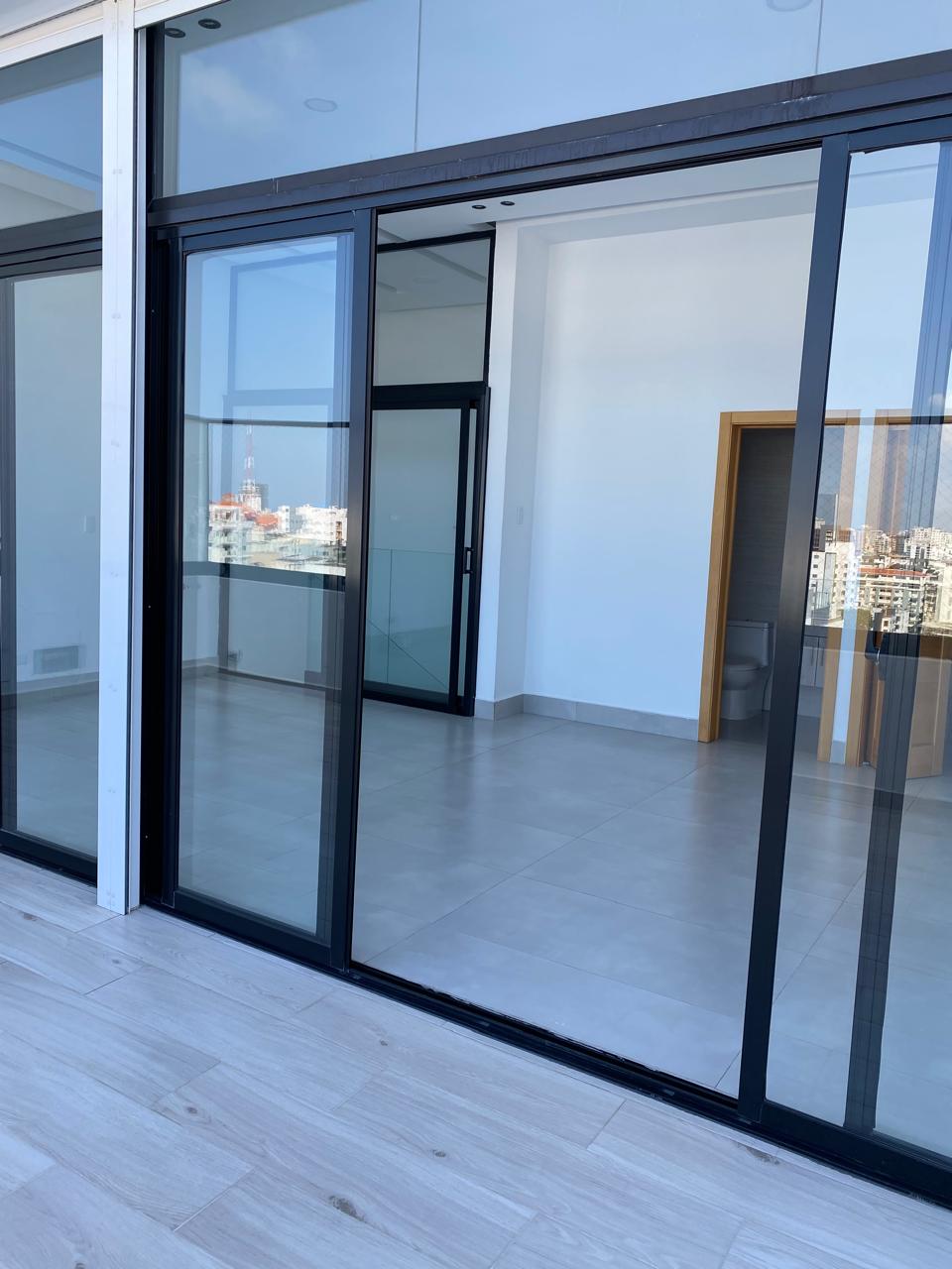 De Oportunidad! Venta de Penthouse en Evaristo Morales Santo Domingo Foto 7303020-5.jpg