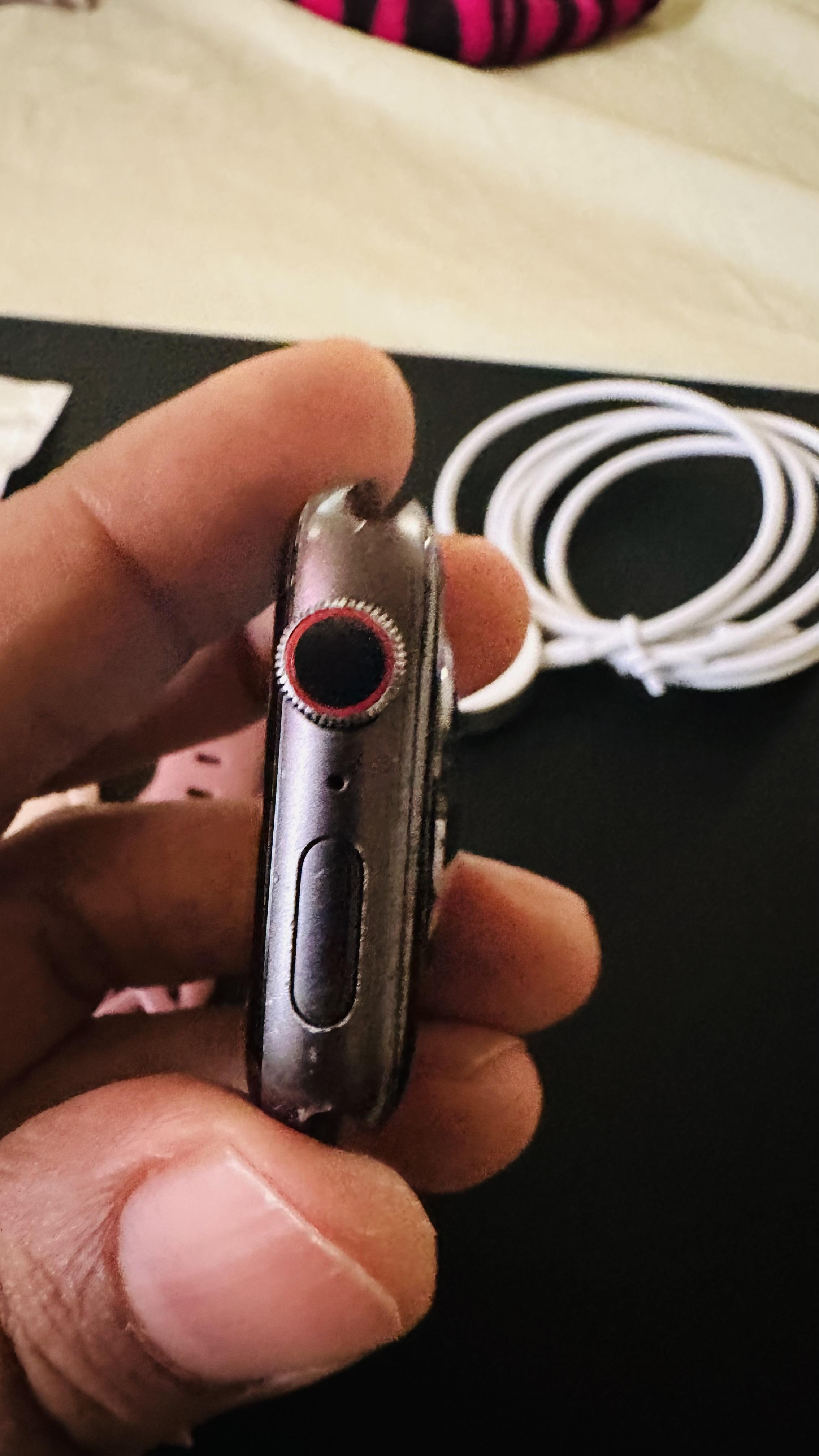 APPLE WATCH SERIE 5 44MM PUNTO ROJO Foto 7303269-2.jpg