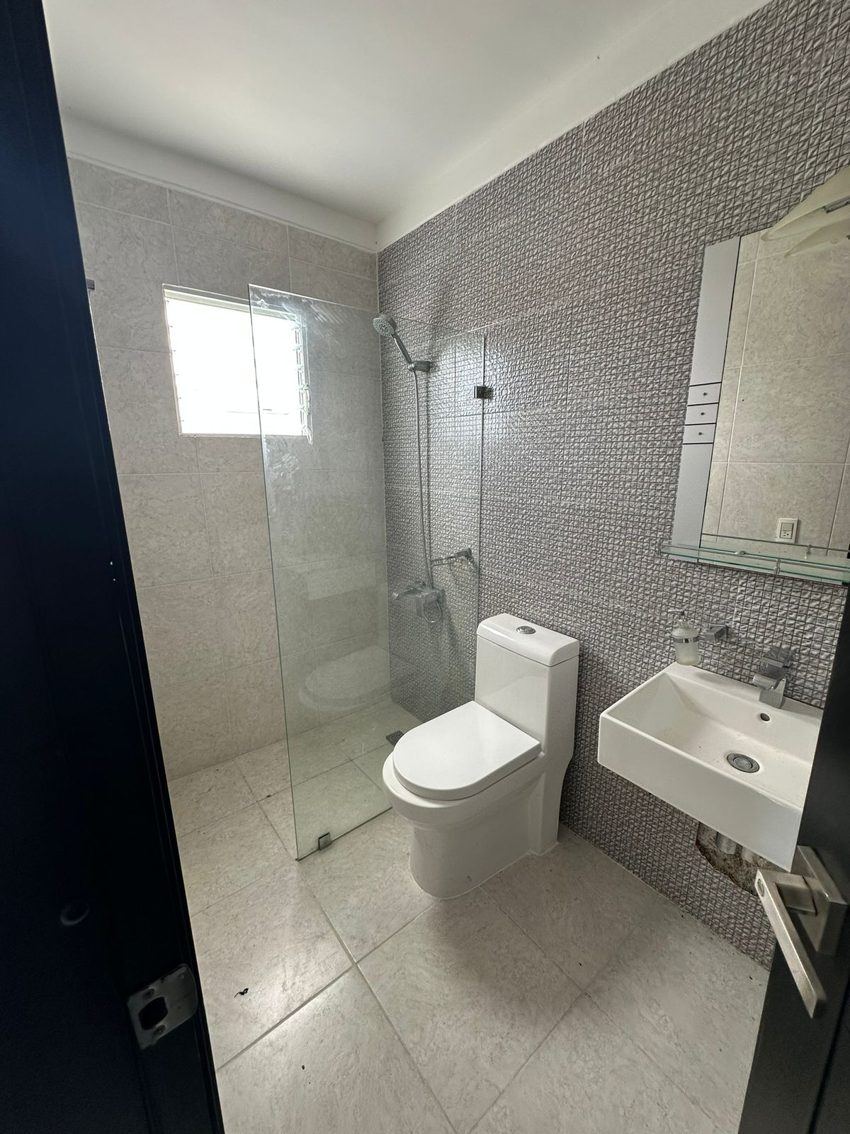 VENDO APARTAMENTO EN SANTO DOMINGO ESTE Foto 7303317-12.jpg