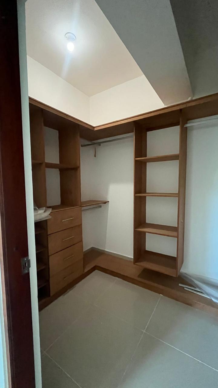 Apartamento en Alquiler – Mirador Sur Santo Domingo Próximo a la Av. 2 Foto 7303452-5.jpg