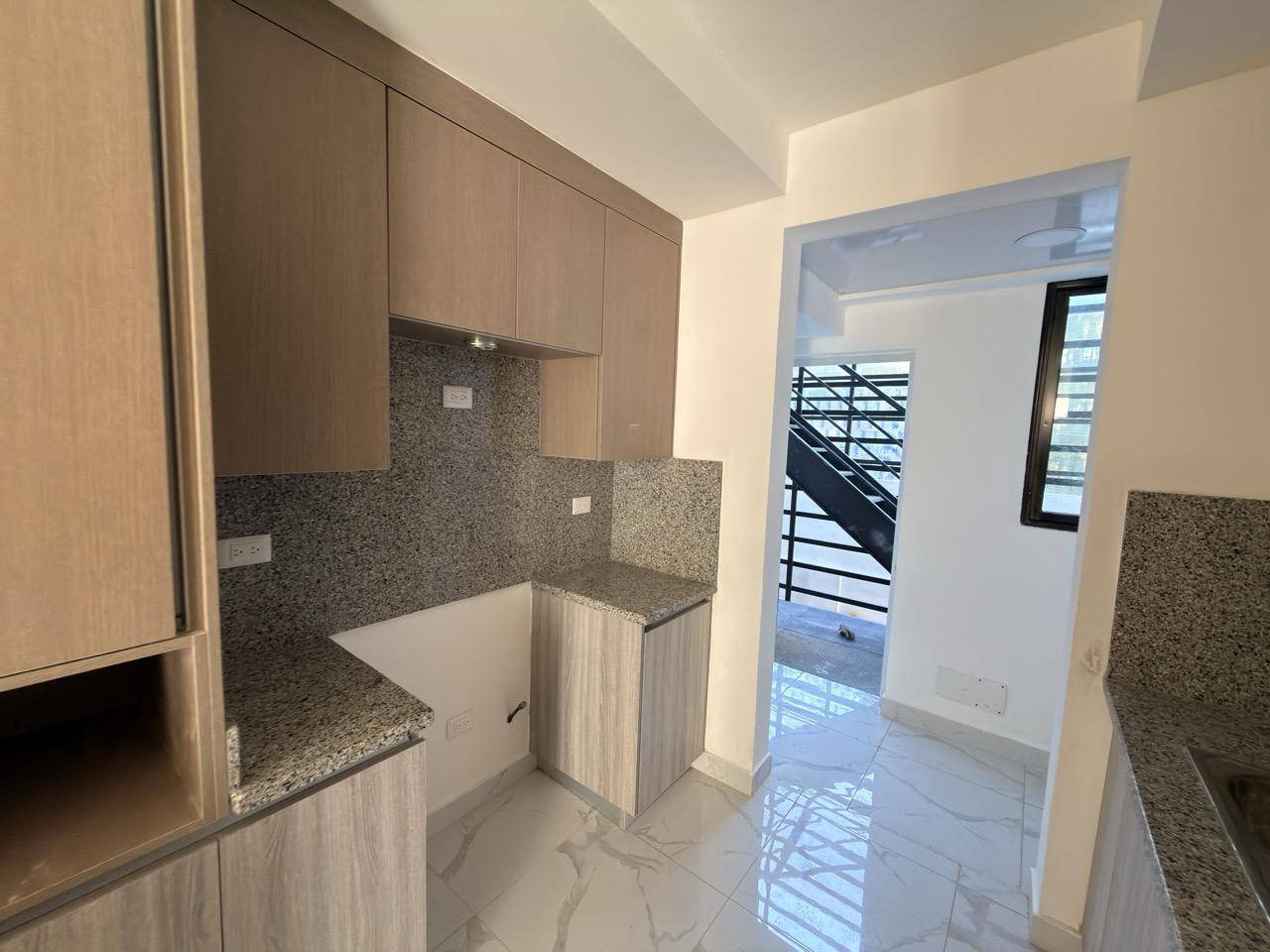 Apartamentos de 3 a 4 habitaciones en Reparto Los Tres Ojos Foto 7303505-3.jpg