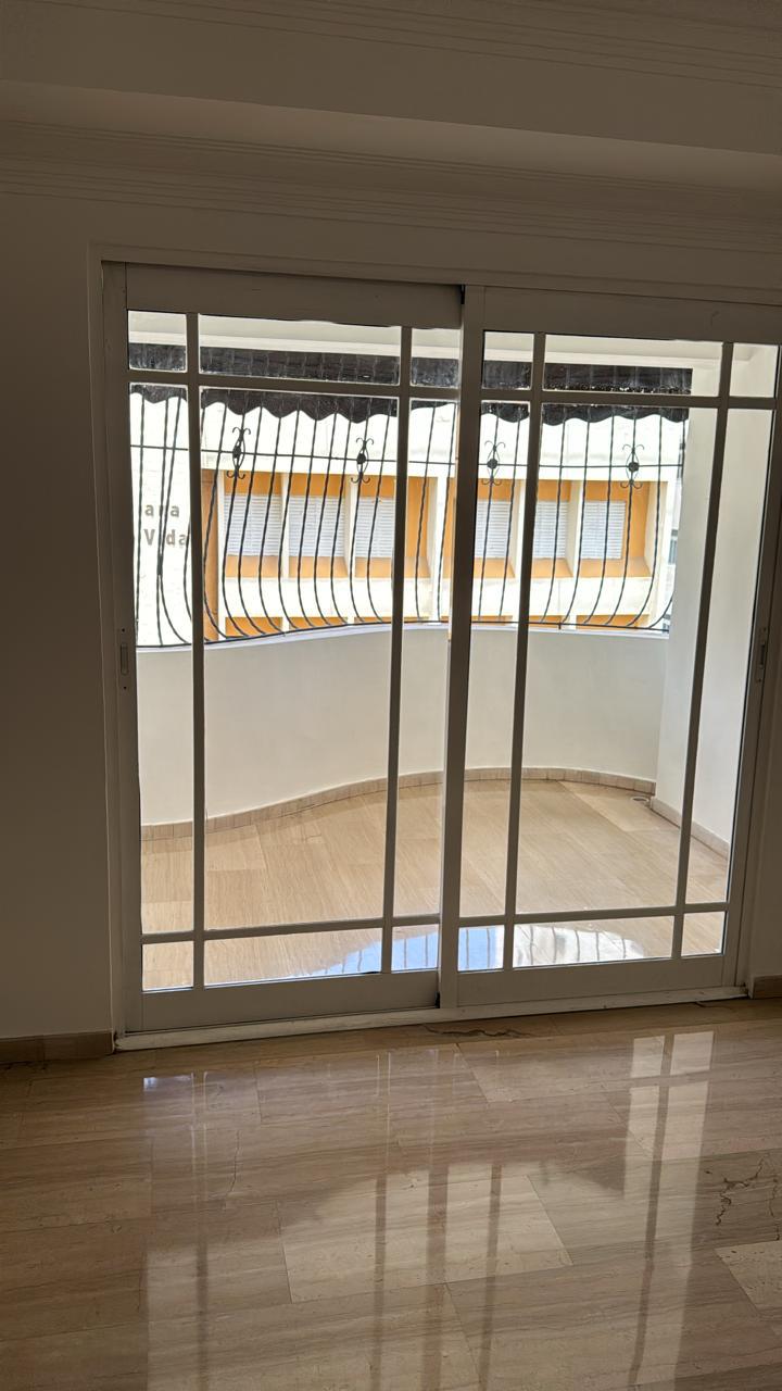 AMPLIO APARTAMENTO EN ALQUILER EN BELLA VISTA SUR Foto 7303577-2.jpg