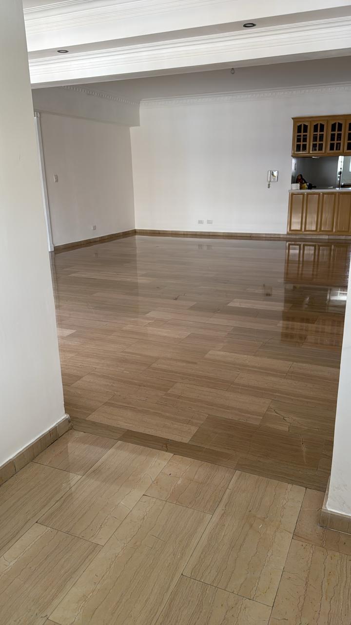 AMPLIO APARTAMENTO EN ALQUILER EN BELLA VISTA SUR Foto 7303577-6.jpg
