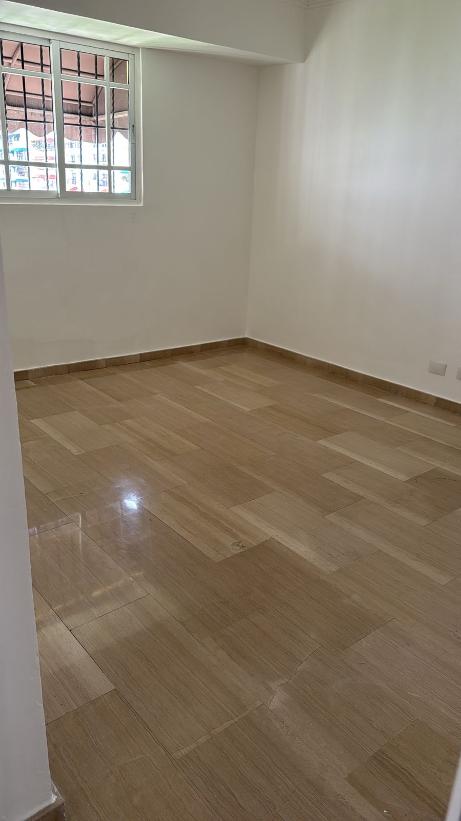 AMPLIO APARTAMENTO EN ALQUILER EN BELLA VISTA SUR Foto 7303577-8.jpg