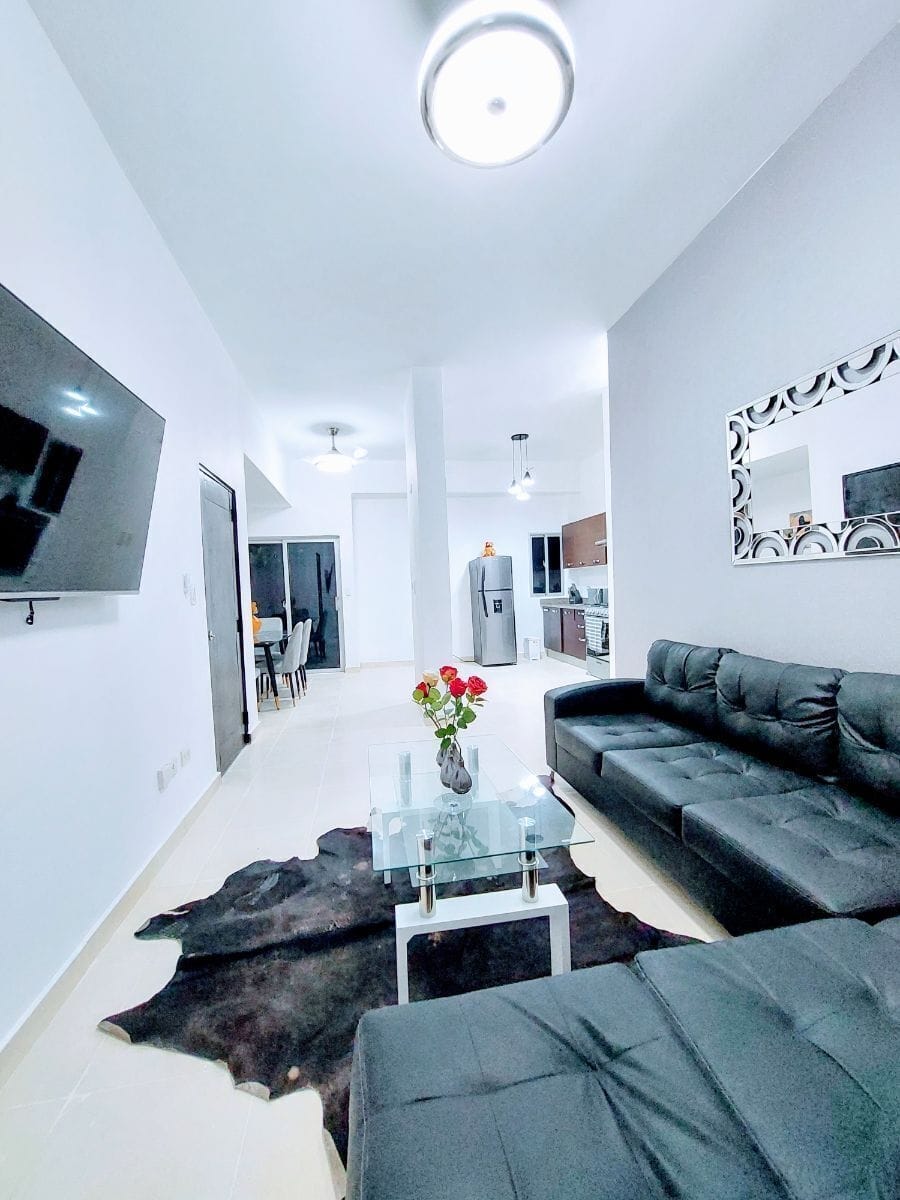 ALQUILO APARTAMENTO AMUEBLADO EN EL QUISQUEYA Foto 7303579-1.jpg