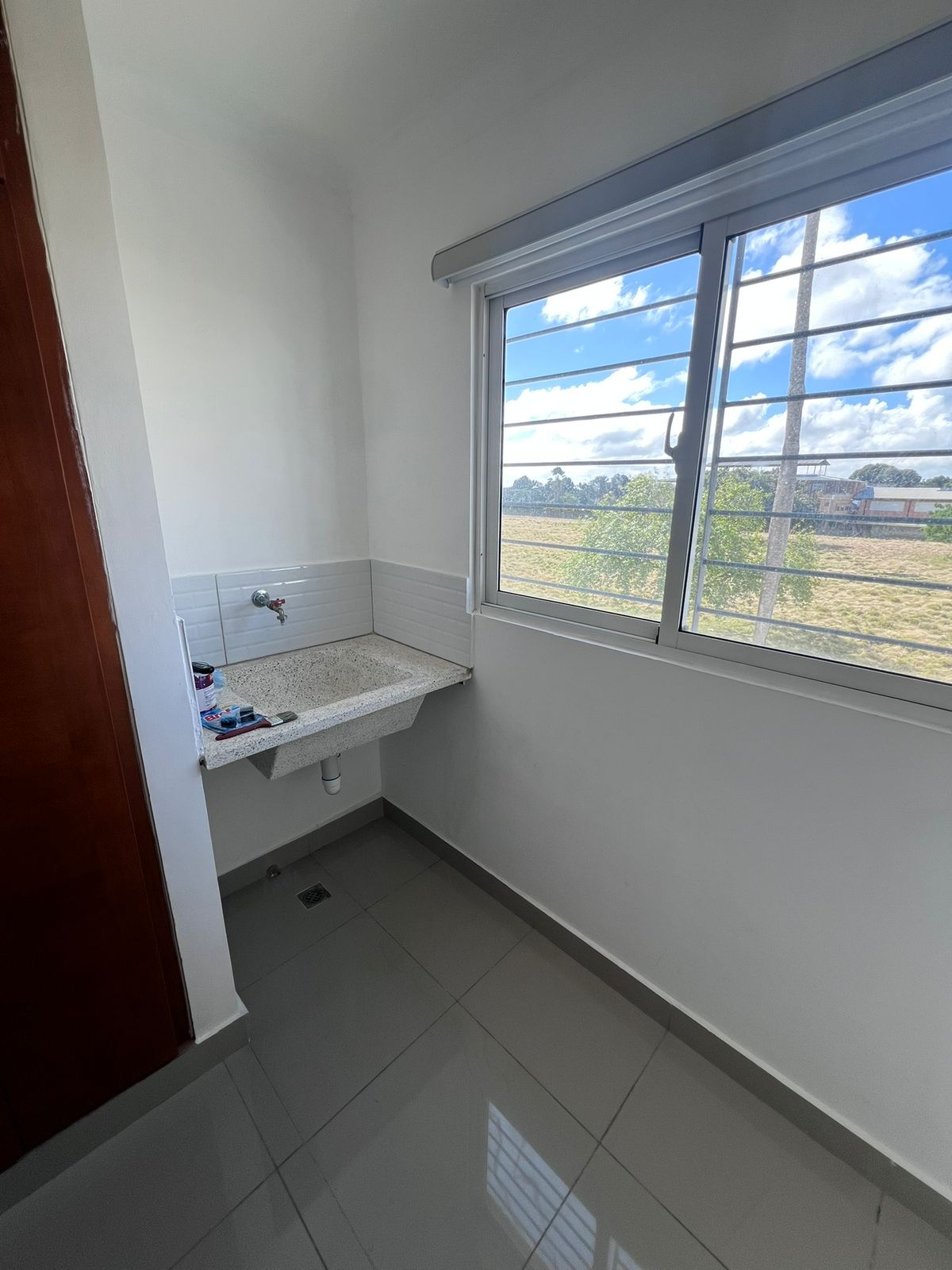 ???? Renta de Apartamento – Segundo Nivel en Llanos de Gurabo Foto 7303769-11.jpg