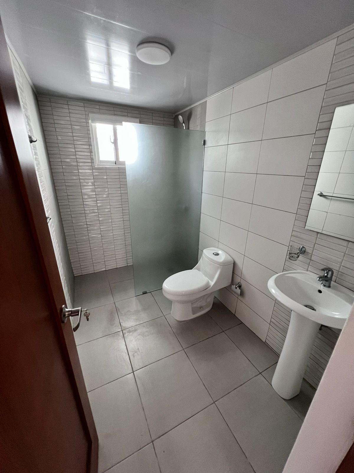 ???? Renta de Apartamento – Segundo Nivel en Llanos de Gurabo Foto 7303769-13.jpg