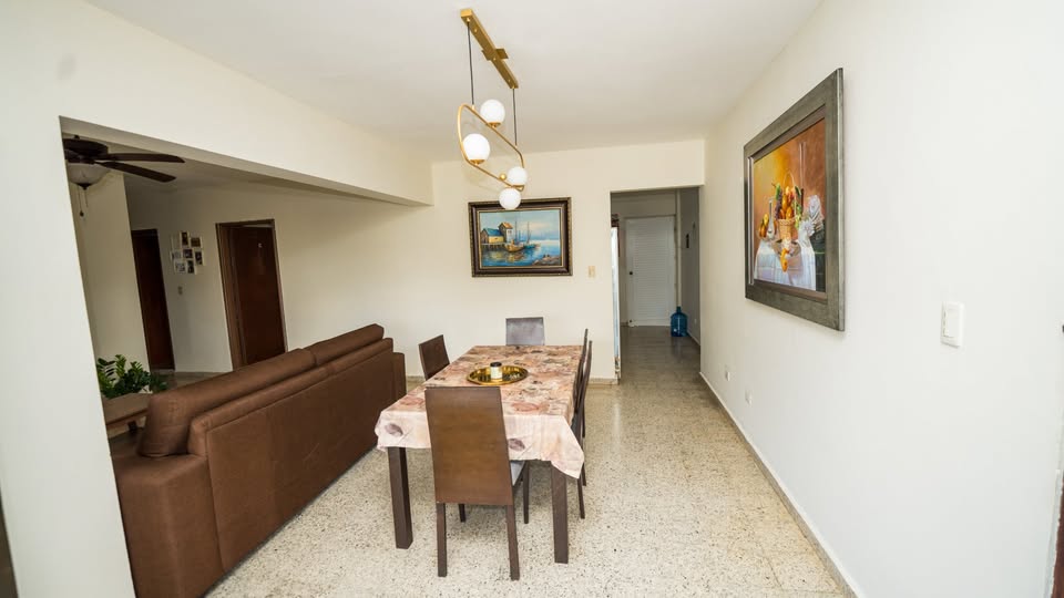 Gazcue 2 apartamentos por el precio de uno Foto 7303988-11.jpg