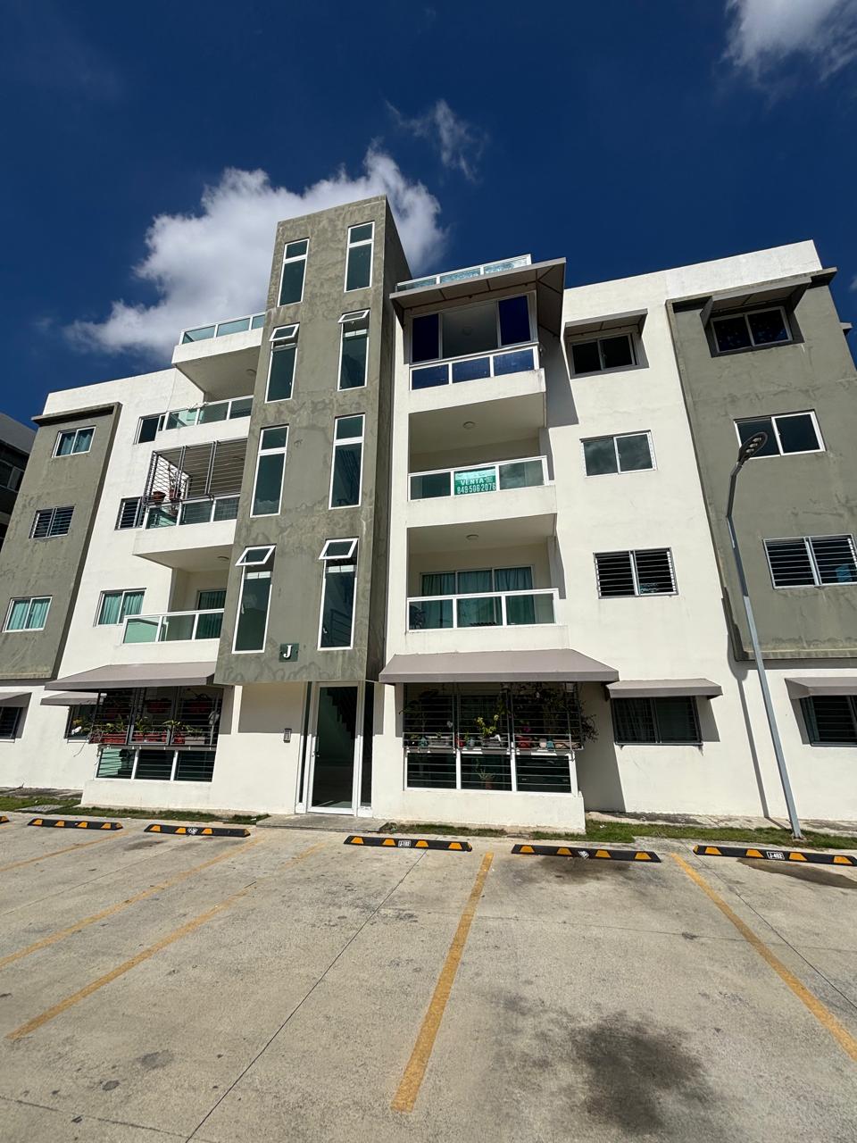 Apartamento en Venta en Av. República de Colombia Santo Domingo Foto 7304028-1.jpg