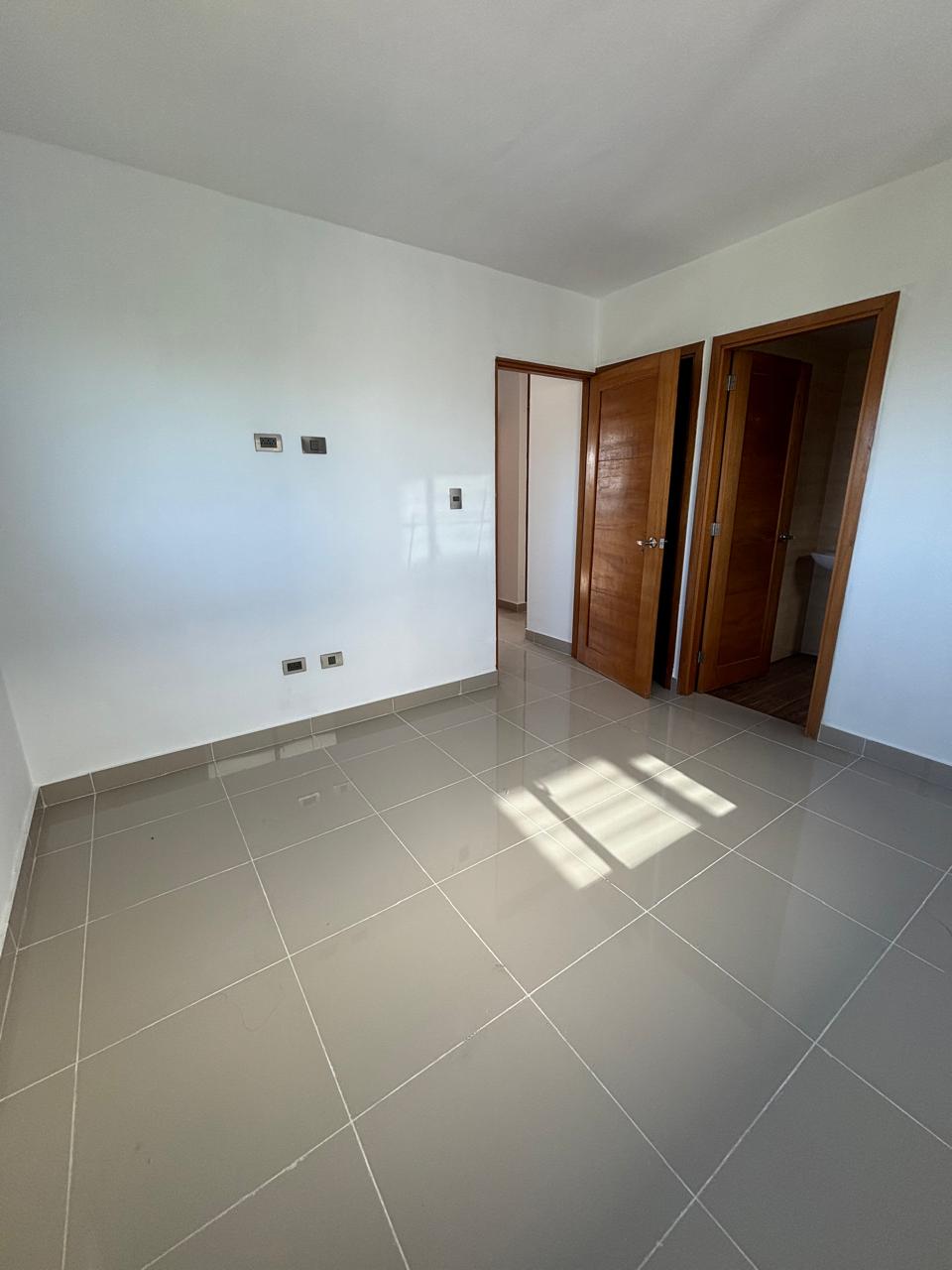 Apartamento en Venta en Av. República de Colombia Santo Domingo Foto 7304028-12.jpg