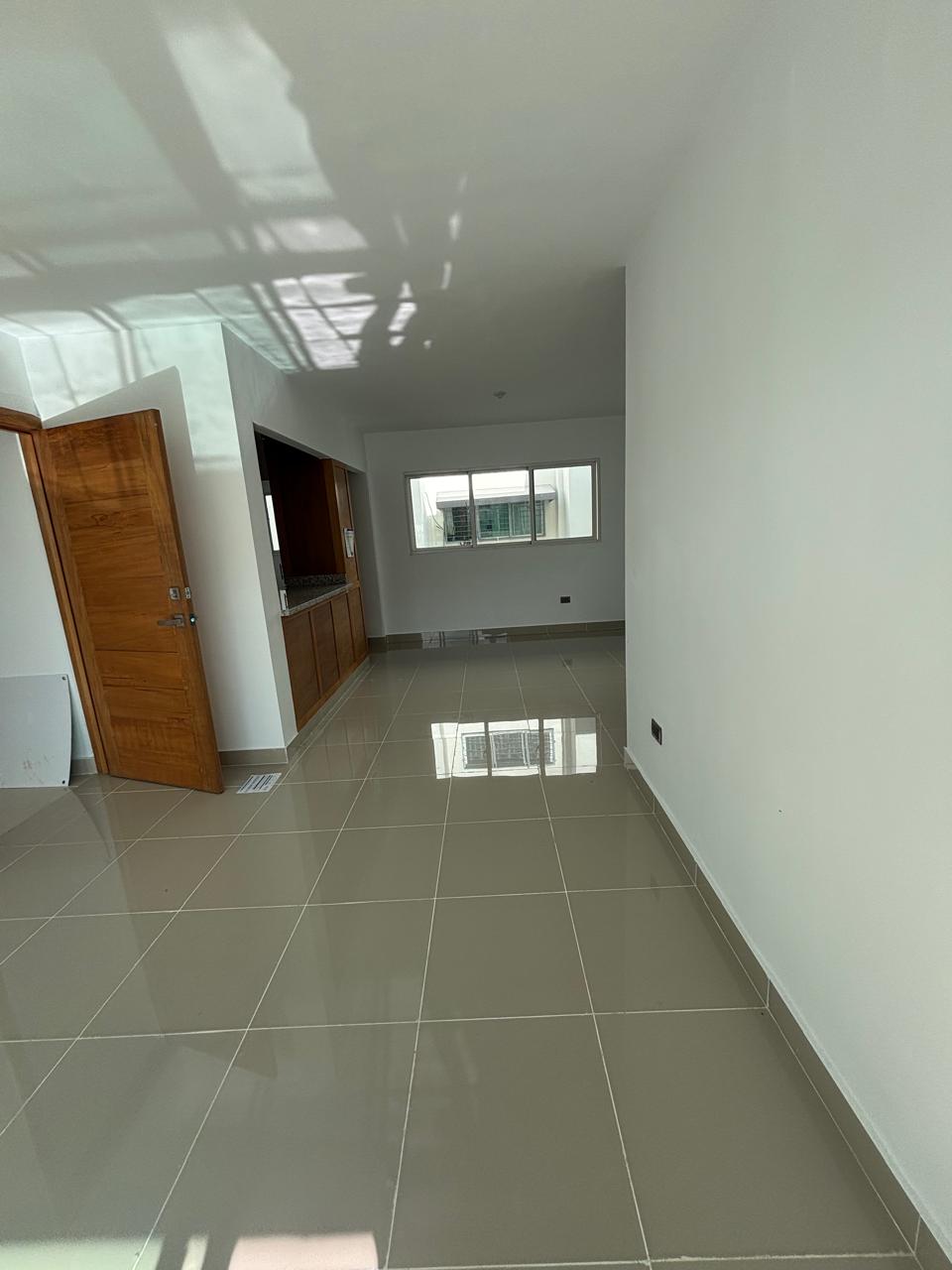 Apartamento en Venta en Av. República de Colombia Santo Domingo Foto 7304028-15.jpg