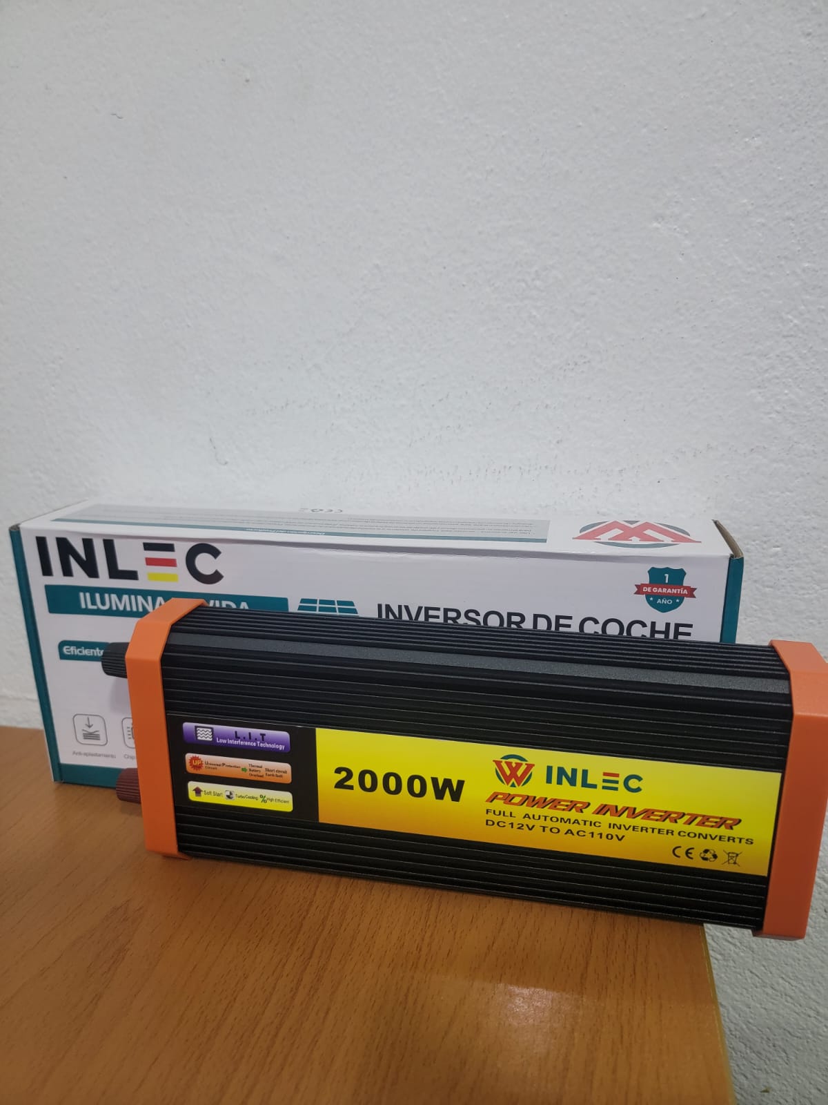 Power Inverter 2000W 12V a 110V para Vehículos con Puerto USB Foto 7304080-2.jpg