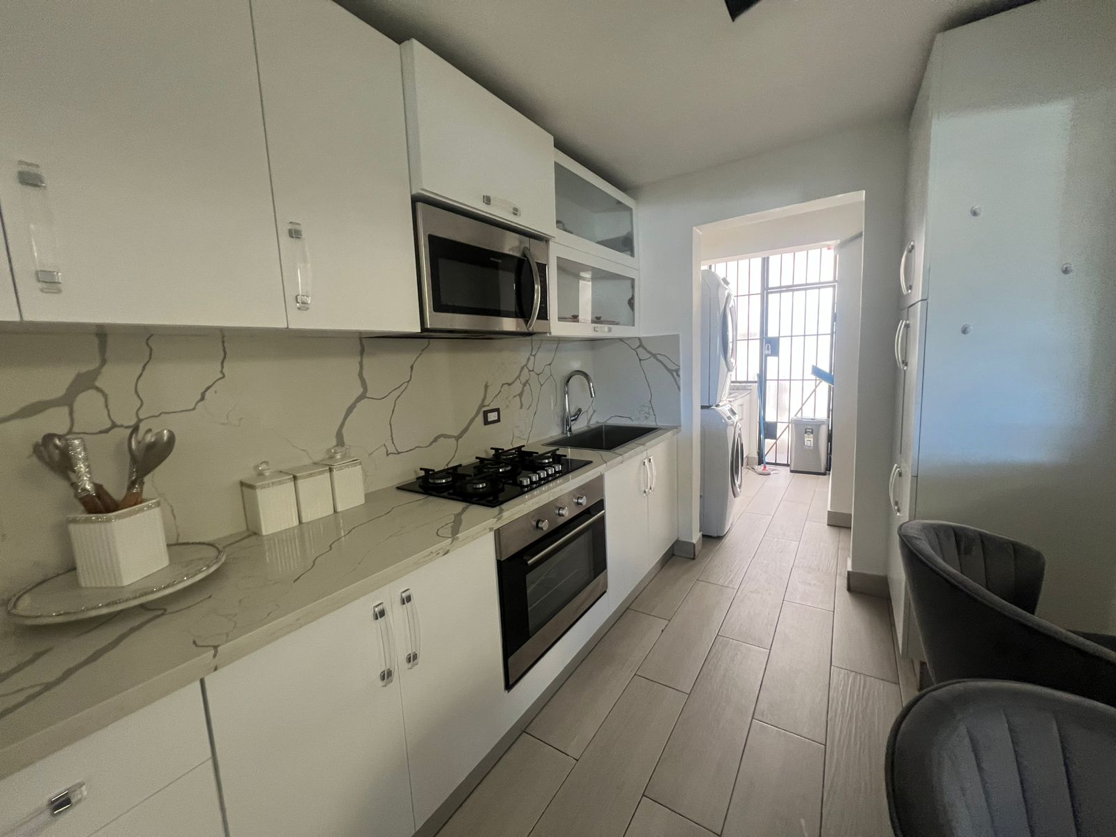 Apartamento Amueblado en Gazcue – Próximo a la Universidad UNIBE  PREC Foto 7304147-8.jpg