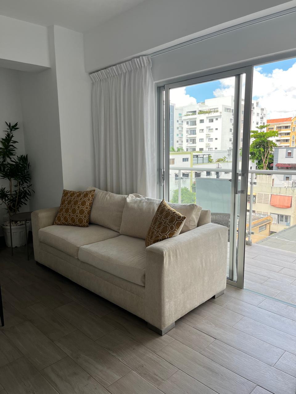 Apartamento en Alquiler en Evaristo Morales Foto 7304158-3.jpg