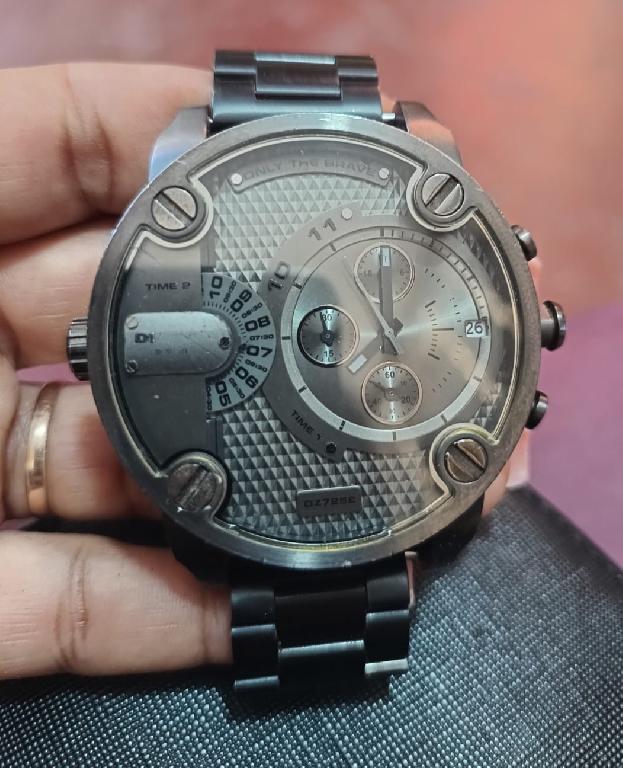 Reloj Diesel caja y correa de acero Inoxidable cronografo Como Nuevo Foto 7304207-1.jpg