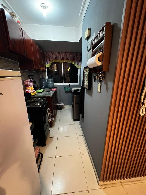Apartamento Segundo Nivel Detrás de Colina Centro Cerca de la Ave. Jac Foto 7304853-1.jpg
