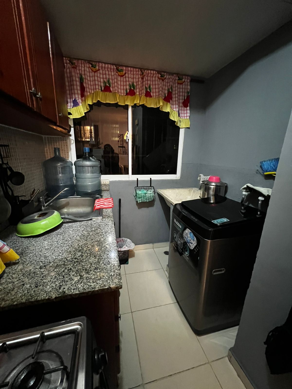Apartamento Segundo Nivel Detrás de Colina Centro Cerca de la Ave. Jac Foto 7304853-6.jpg