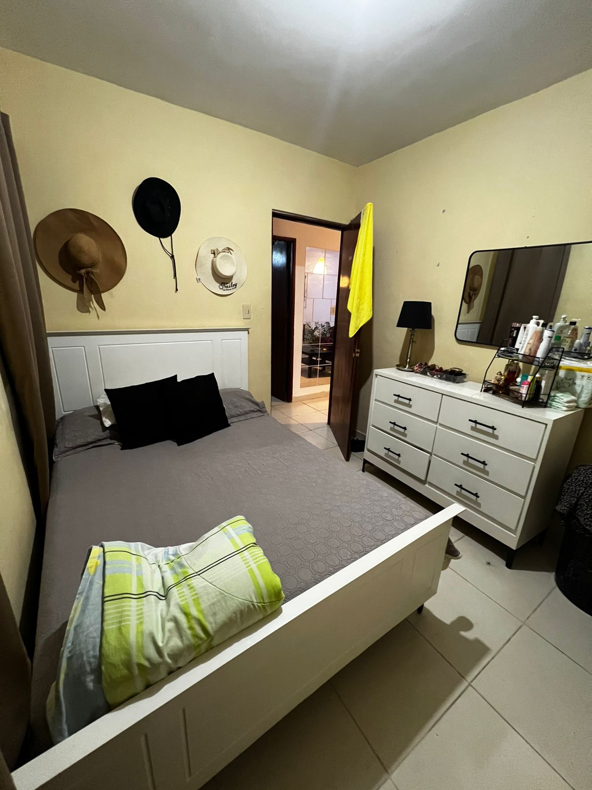 Apartamento Segundo Nivel Detrás de Colina Centro Cerca de la Ave. Jac Foto 7304853-7.jpg