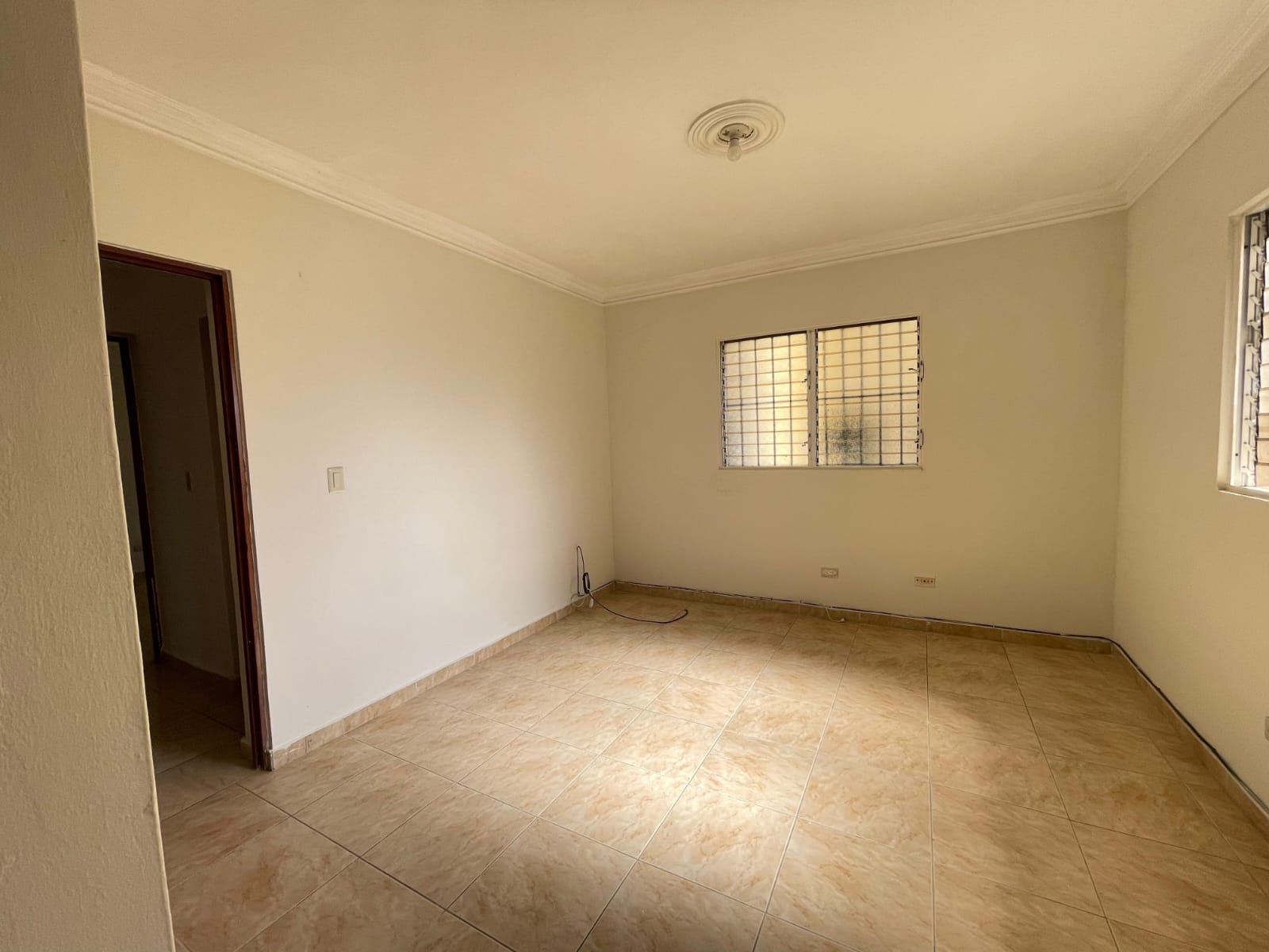 Amplio apartamento de 120 m en segundo piso con 2 balcones  Próximo a  Foto 7304861-7.jpg