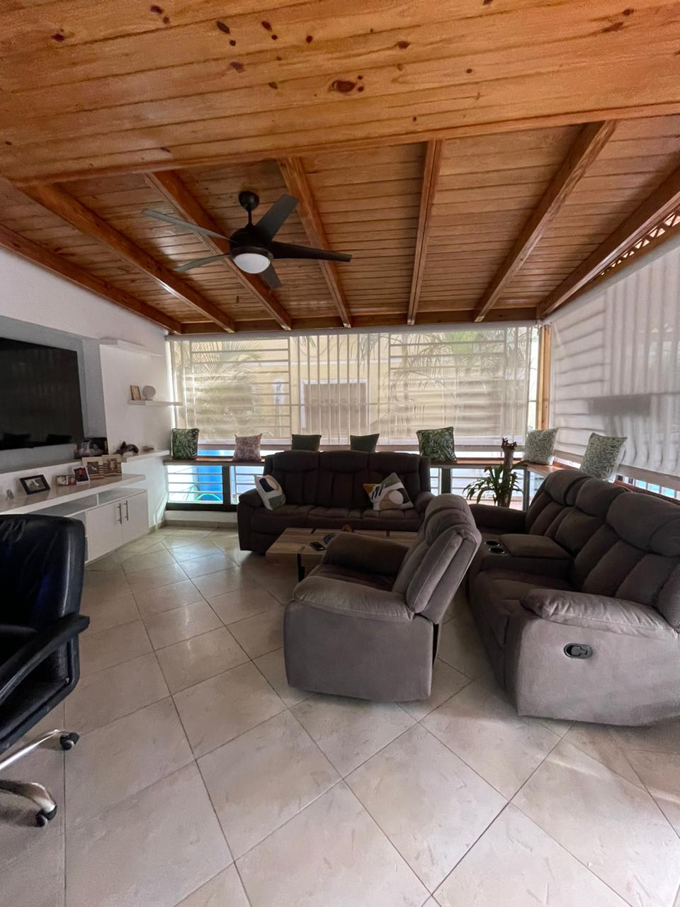 Venta de Apartamento – Segundo Nivel con Terraza y Jacuzzi  El Millón Foto 7304883-10.jpg