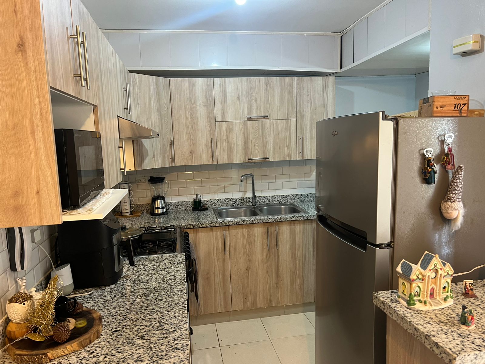 Se vende apartamento remodelado en Residencial Carmen Renata 3 Pantoja Foto 7304891-2.jpg
