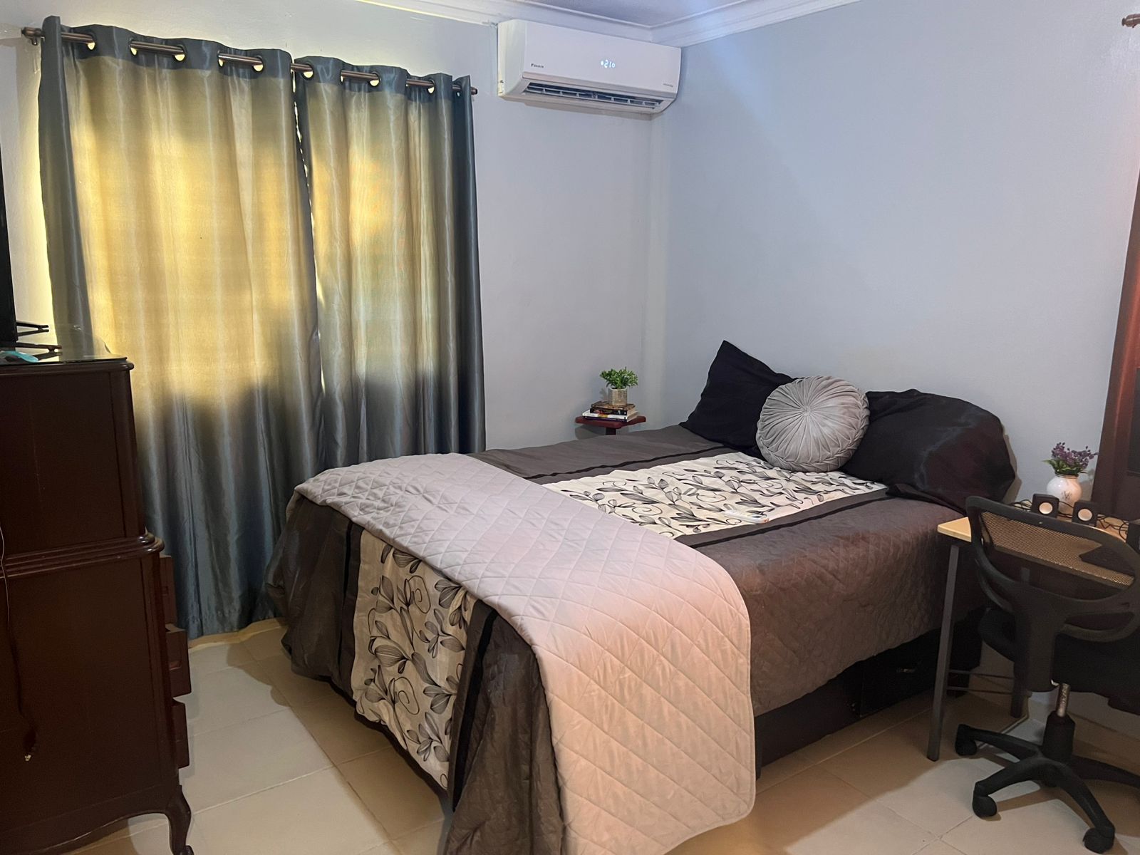 Se vende apartamento remodelado en Residencial Carmen Renata 3 Pantoja Foto 7304891-9.jpg