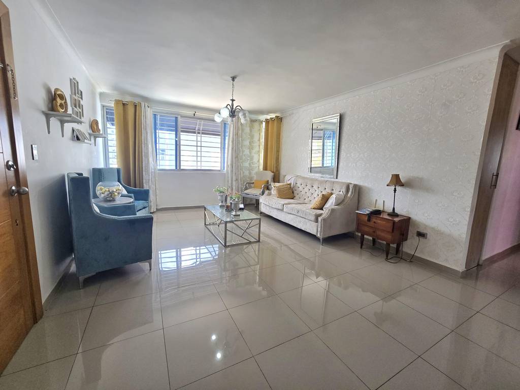 Apartamento en la Jacobo Majluta bien Amplio Colinas del Arroyo II Foto 7304952-3.jpg