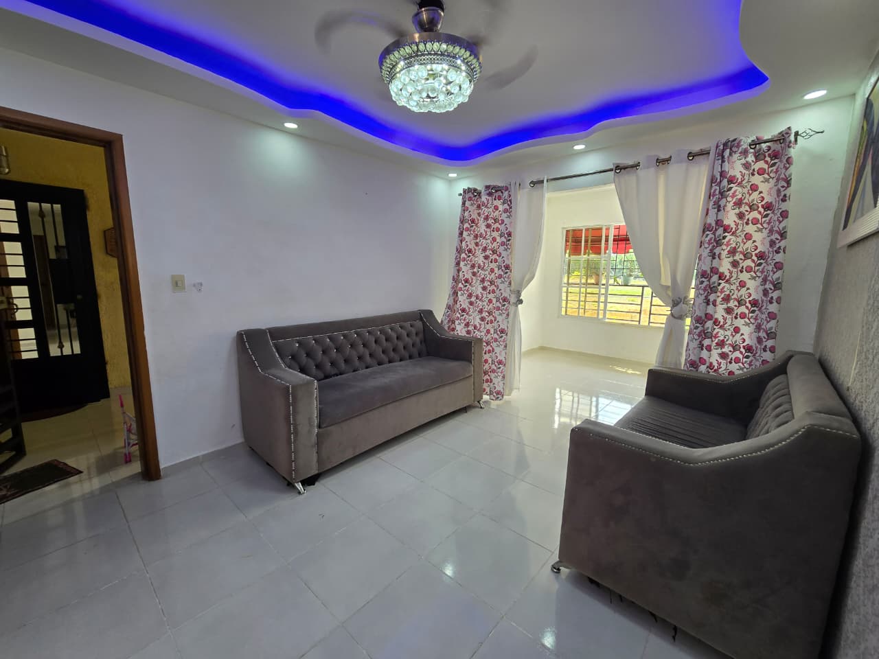 Apartamento en Jardines del Arroyo Jacobo Majluta  Foto 7304968-6.jpg