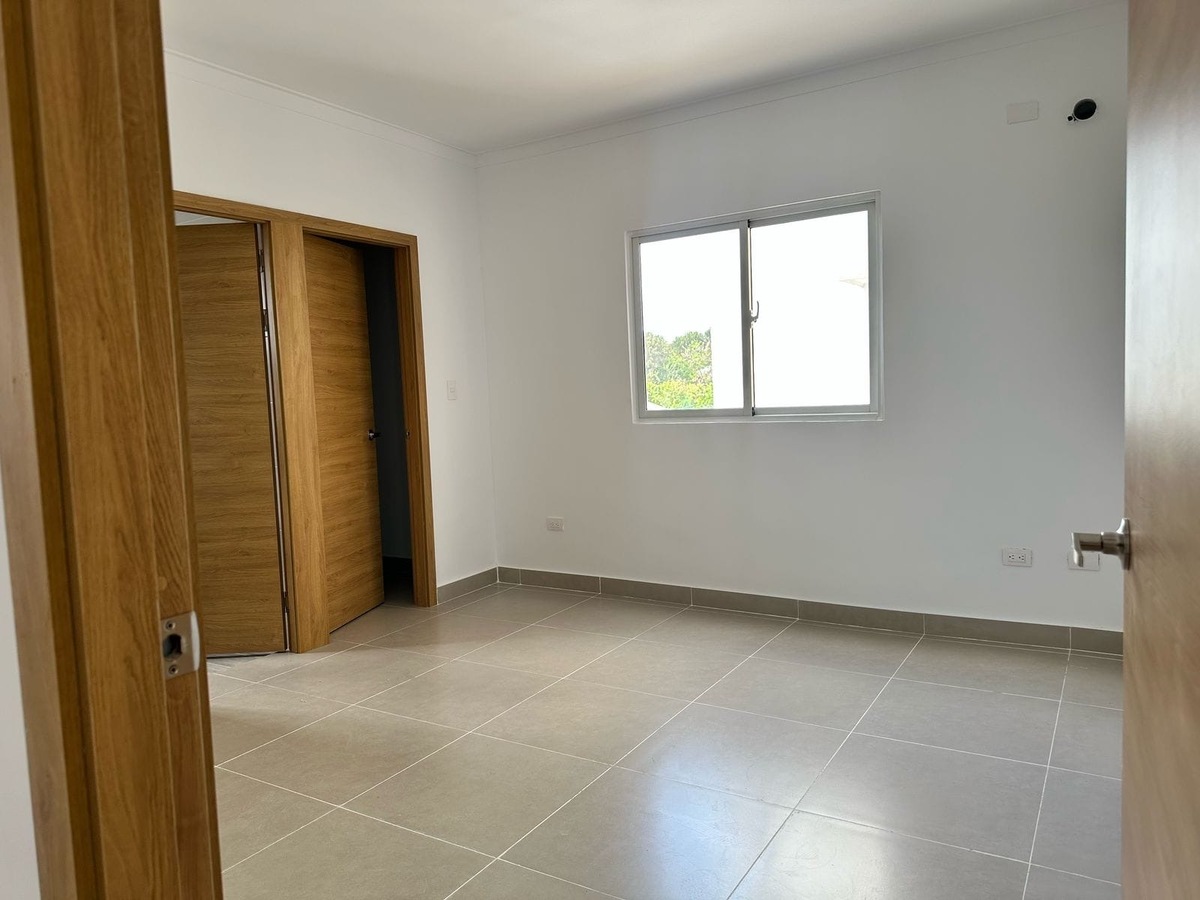 Apartamento en venta en Brisas de Colinas de 3 habitaciones  Foto 7305042-8.jpg