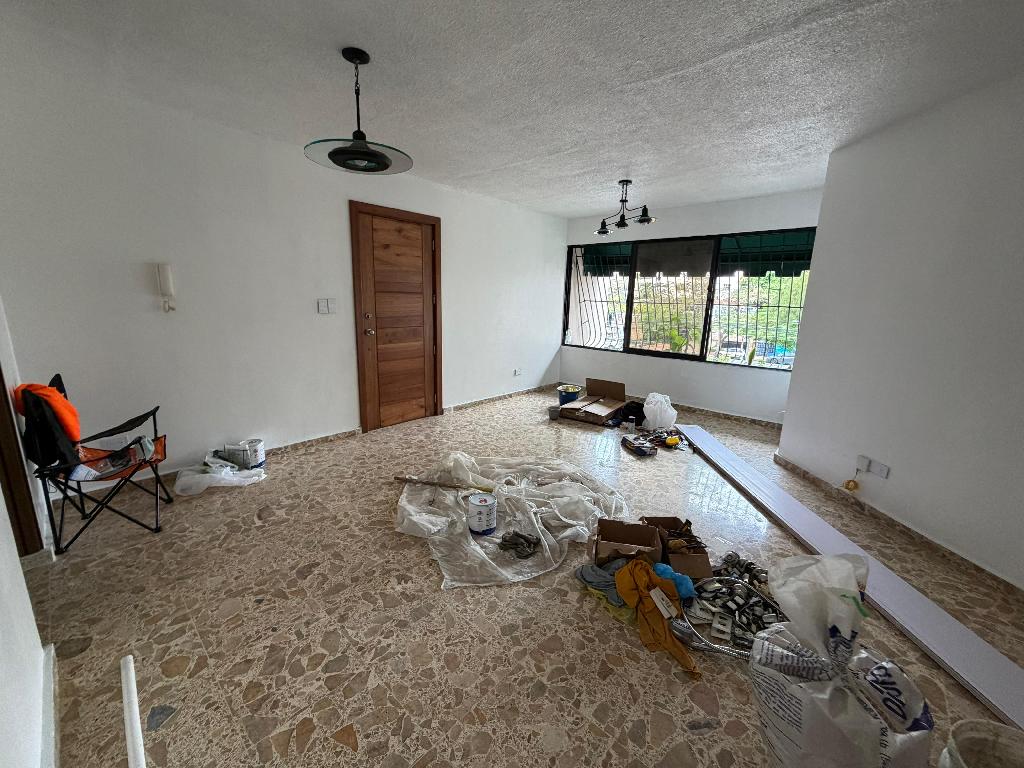 Apartamento en alquiler en Bella Vista de 3 habitaciones Foto 7305055-1.jpg