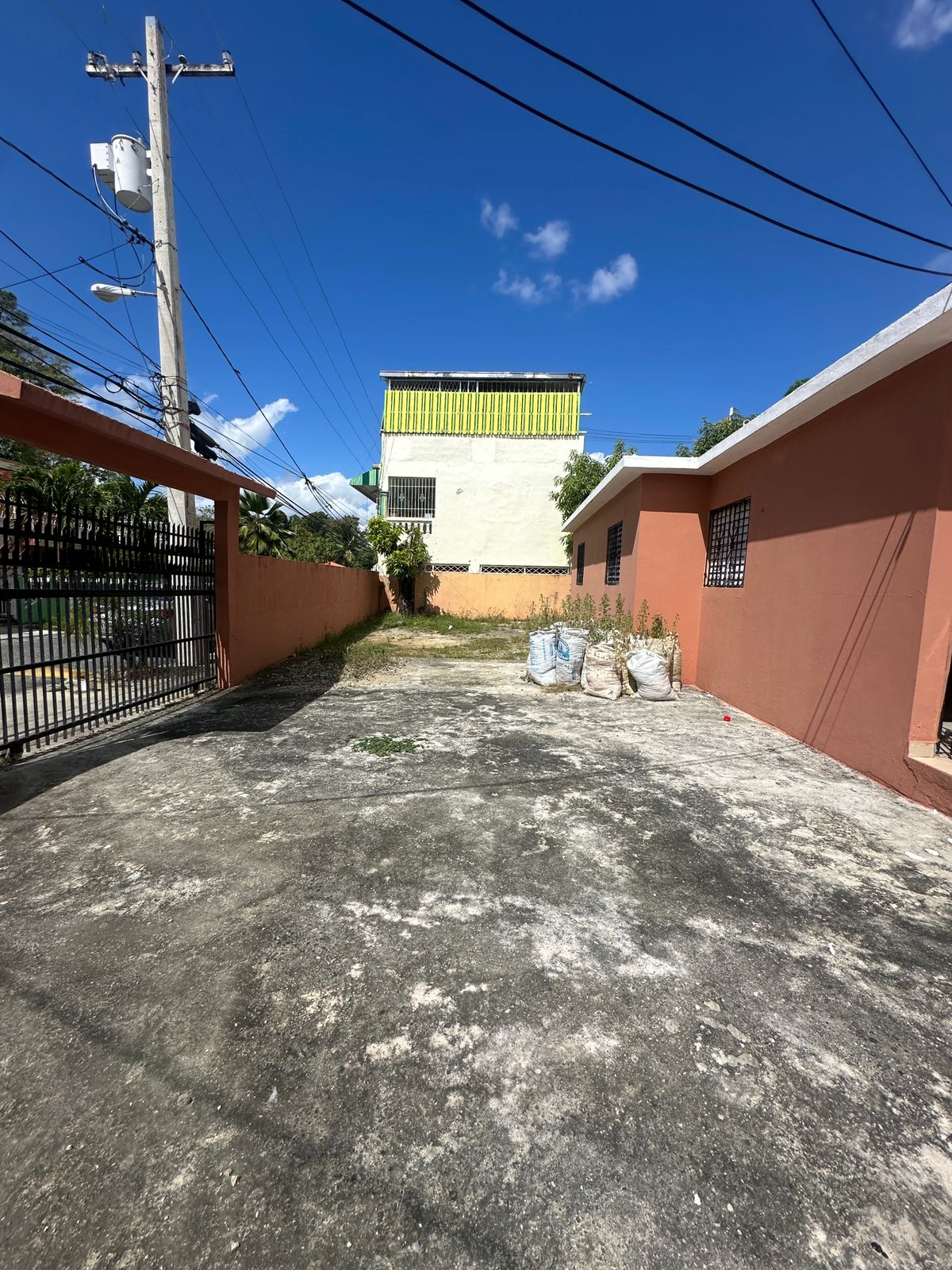 Casa en alquiler en Urb. Maximo Gomez para uso comercial Foto 7305061-7.jpg