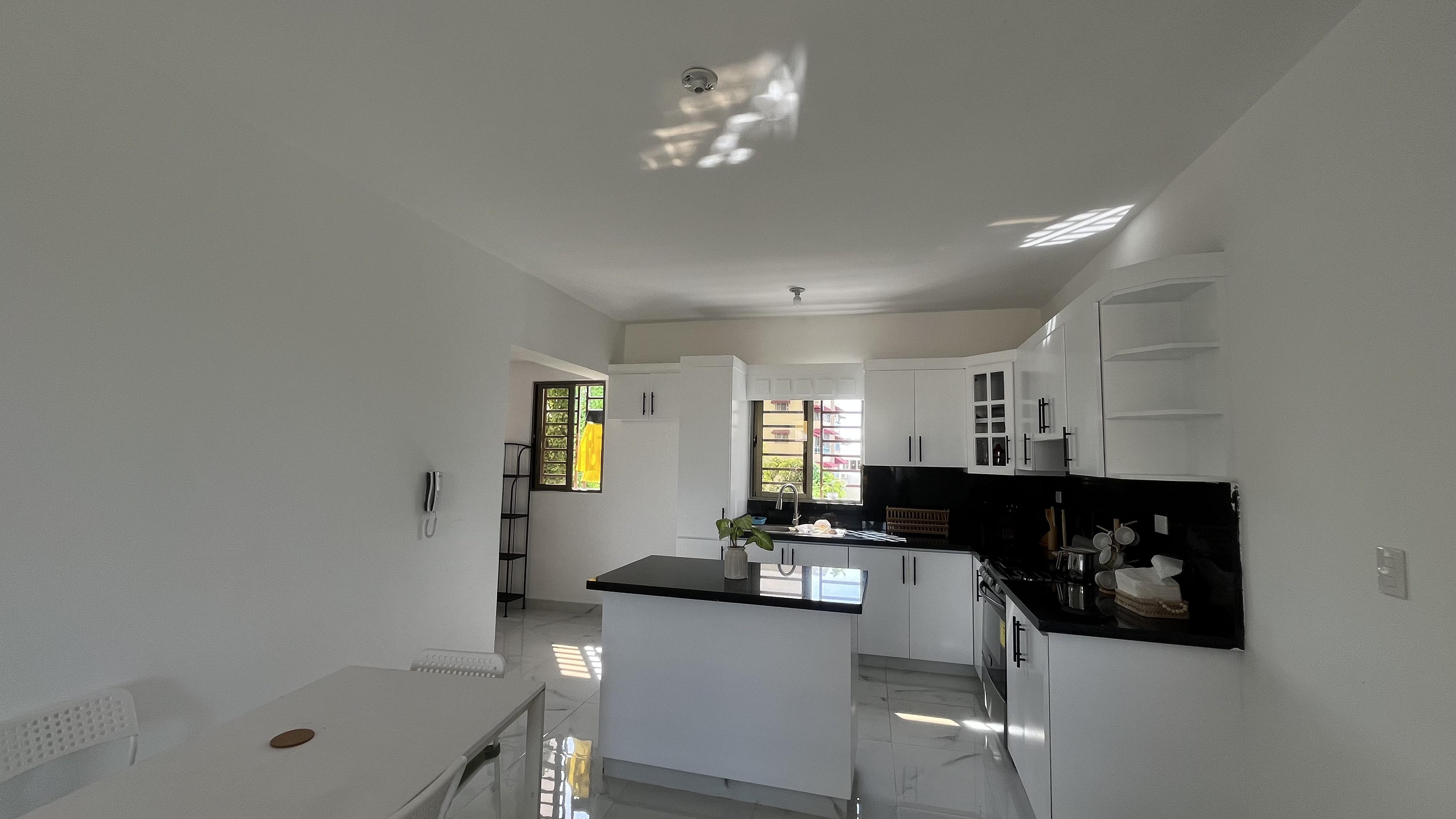 Apartamento en venta y alquiler en la Jacobo Majluta de 3 habitaciones Foto 7305085-10.jpg