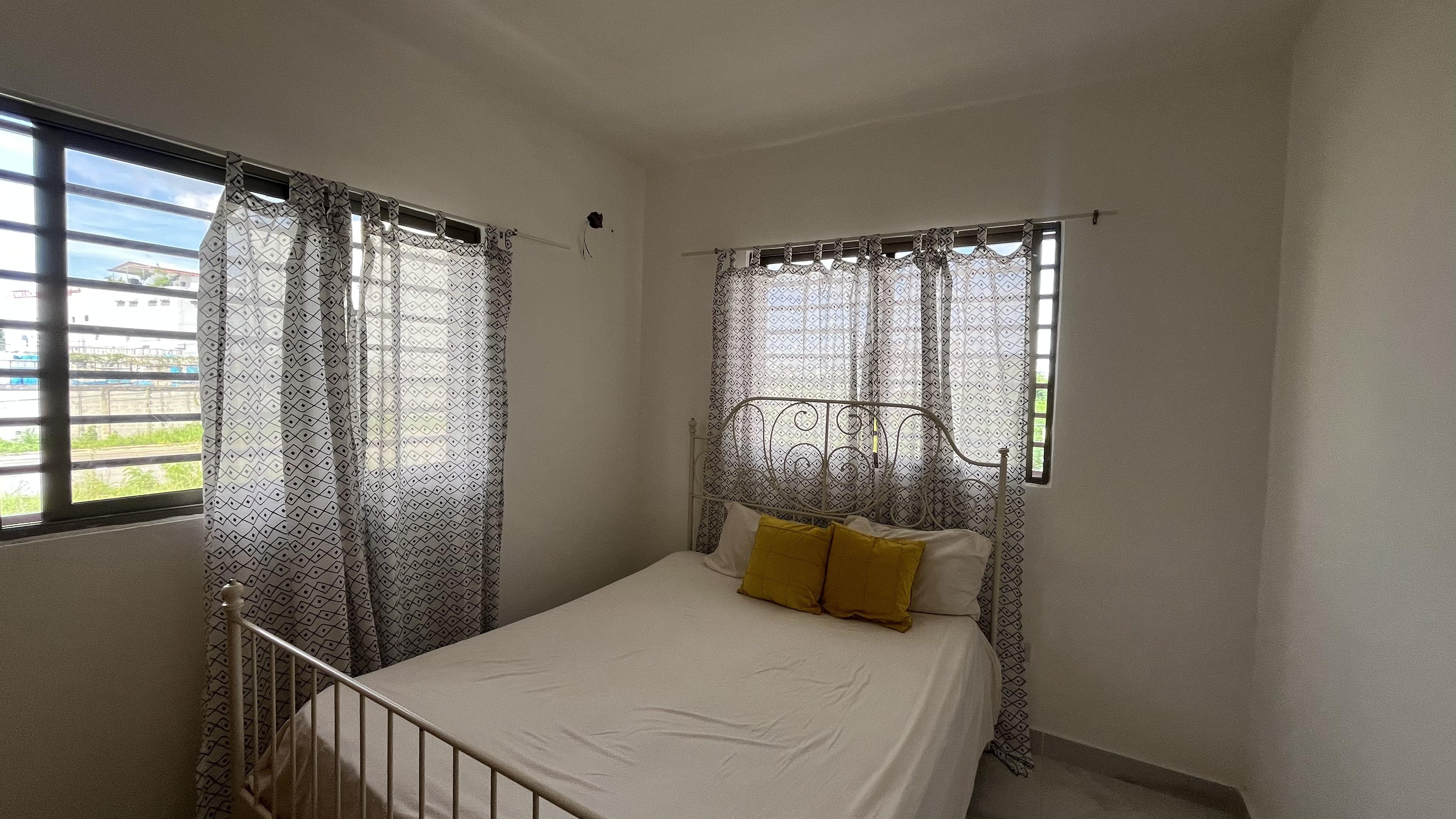 Apartamento en venta y alquiler en la Jacobo Majluta de 3 habitaciones Foto 7305085-4.jpg