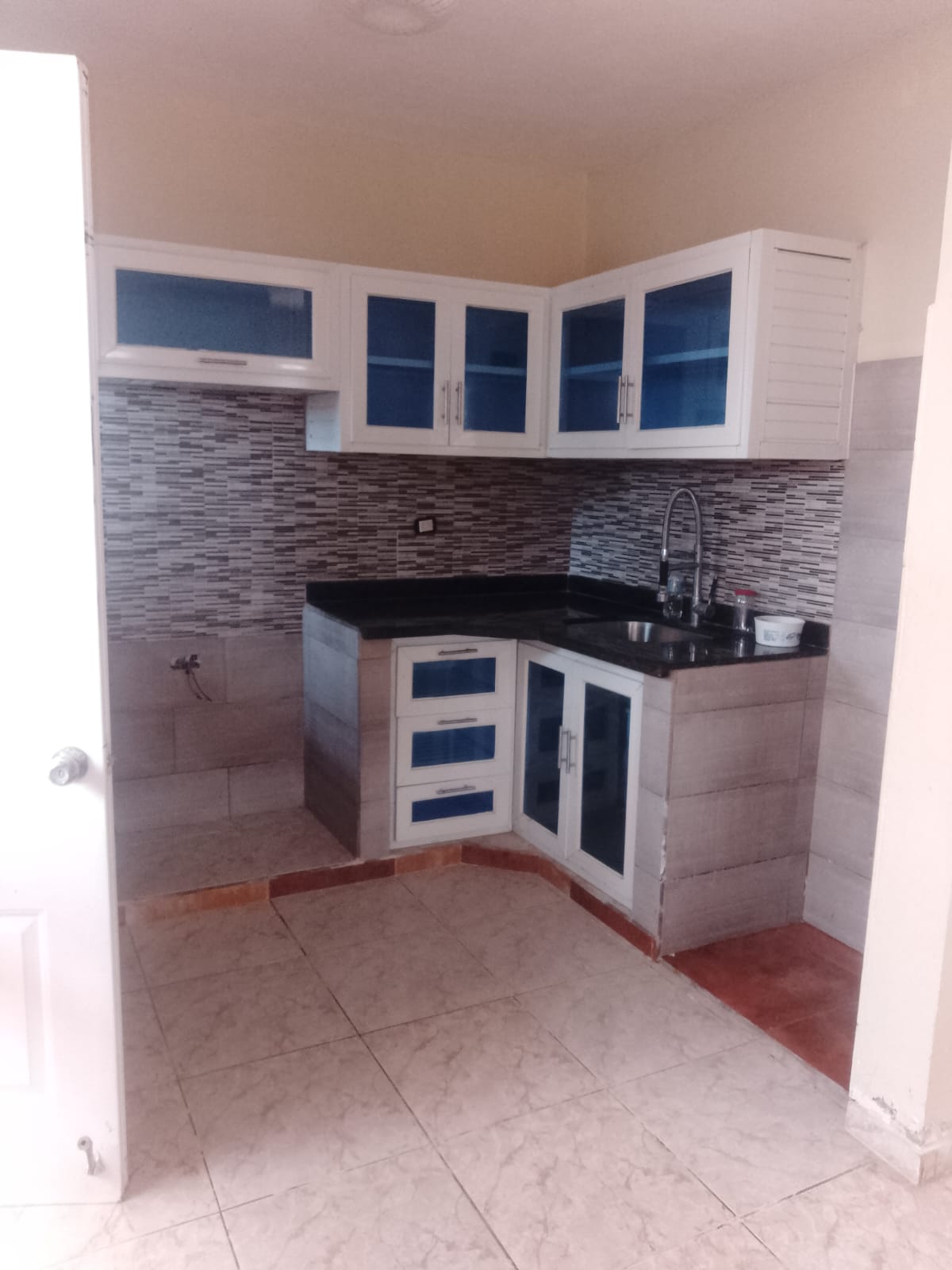 VENDO CASA EN MANOGUAYABO Foto 7305113-10.jpg