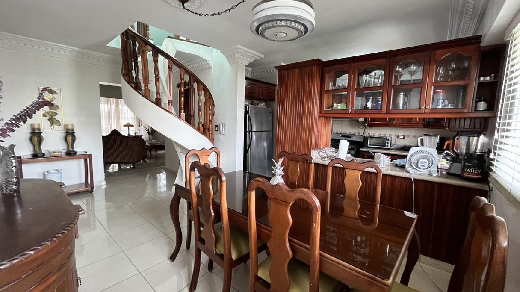 Apartamento en venta en Bella Vista de 3 habitaciones con terraza Foto 7305215-1.jpg