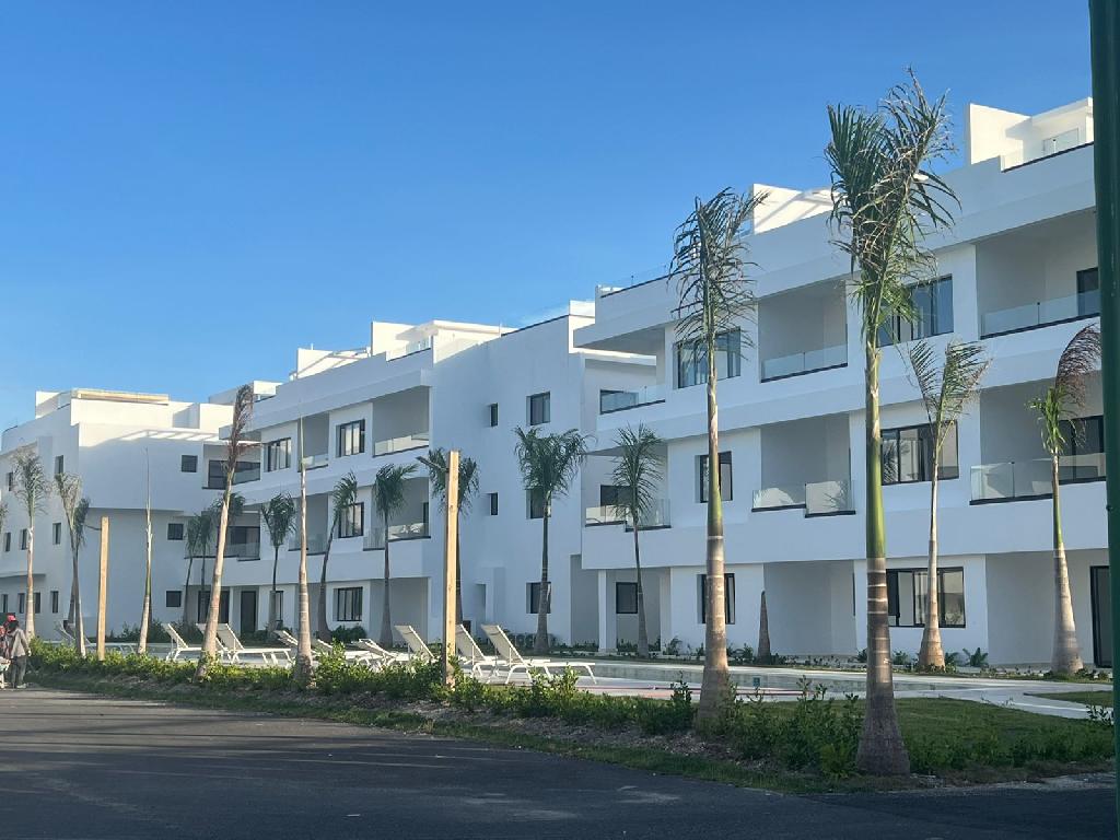 Vendo apartamento pent-house nuevo frente al campo de golf en complejo Foto 7305334-5.jpg